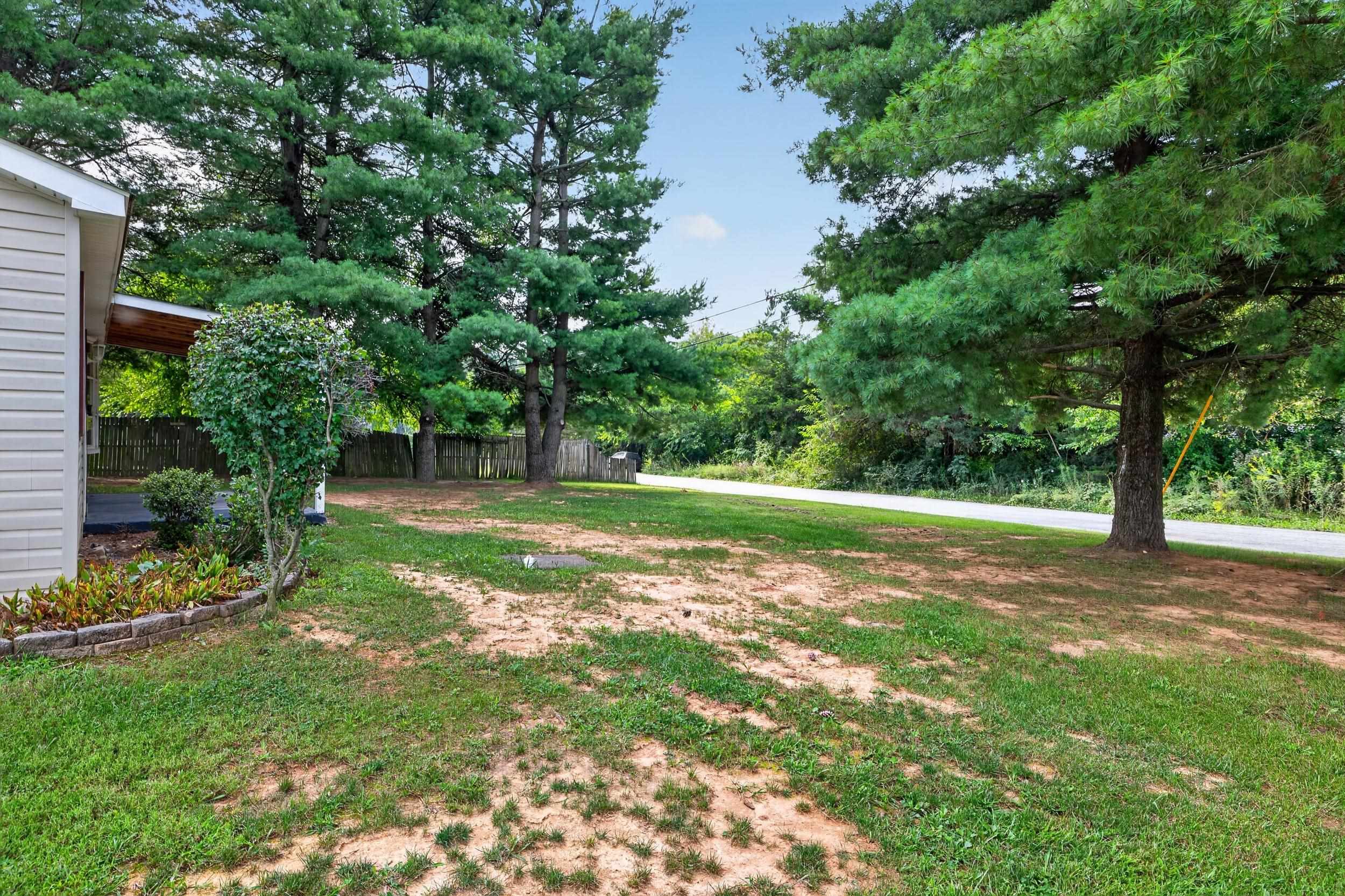 106 MINNA DR, SHENANDOAH, Virginia 22849, 3 Bedrooms Bedrooms, ,1 BathroomBathrooms,Residential,106 MINNA DR,681283 MLS # 681283 106 MINNA DR, SHENANDOAH, Virginia 22849, 3 Bedrooms Bedrooms, ,1 BathroomBathrooms,Residential,106 MINNA DR,681283 MLS # 681283
