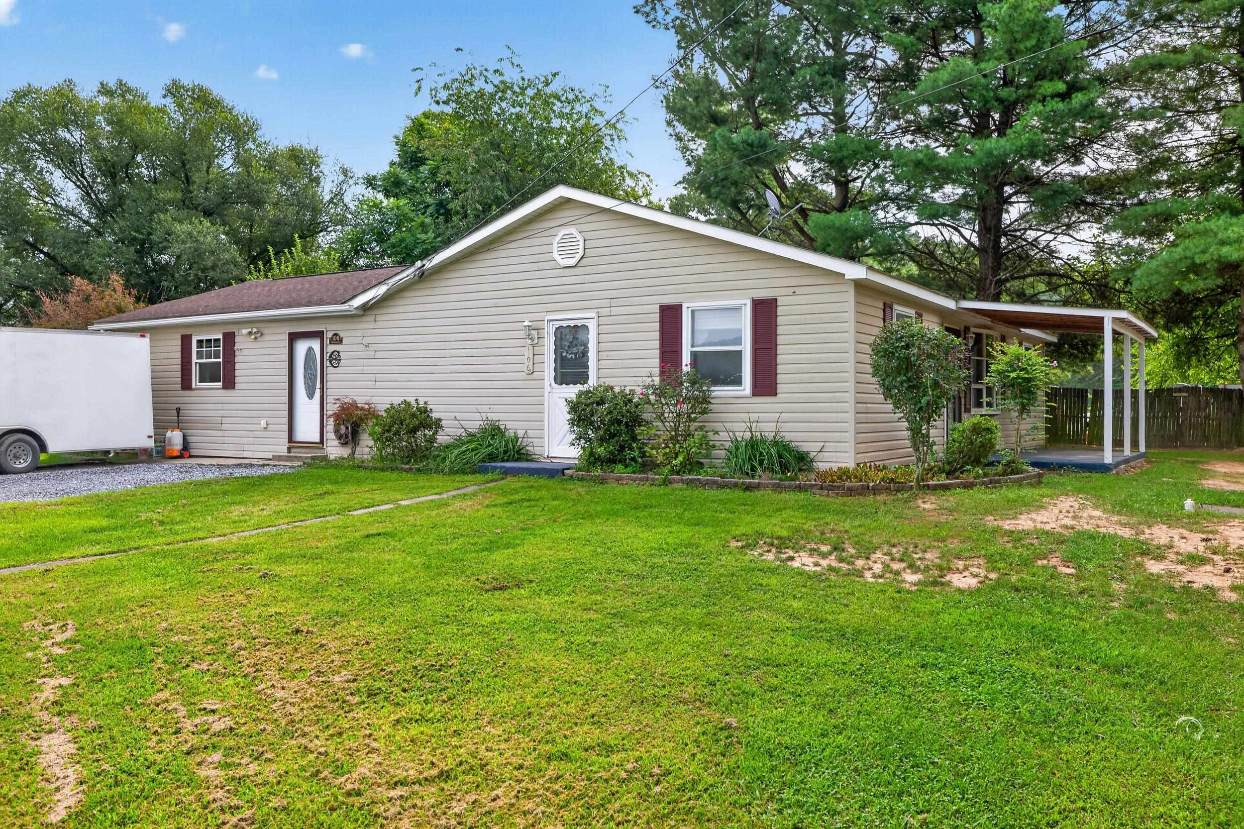 106 MINNA DR, SHENANDOAH, Virginia 22849, 3 Bedrooms Bedrooms, ,1 BathroomBathrooms,Residential,106 MINNA DR,681283 MLS # 681283 106 MINNA DR, SHENANDOAH, Virginia 22849, 3 Bedrooms Bedrooms, ,1 BathroomBathrooms,Residential,106 MINNA DR,681283 MLS # 681283