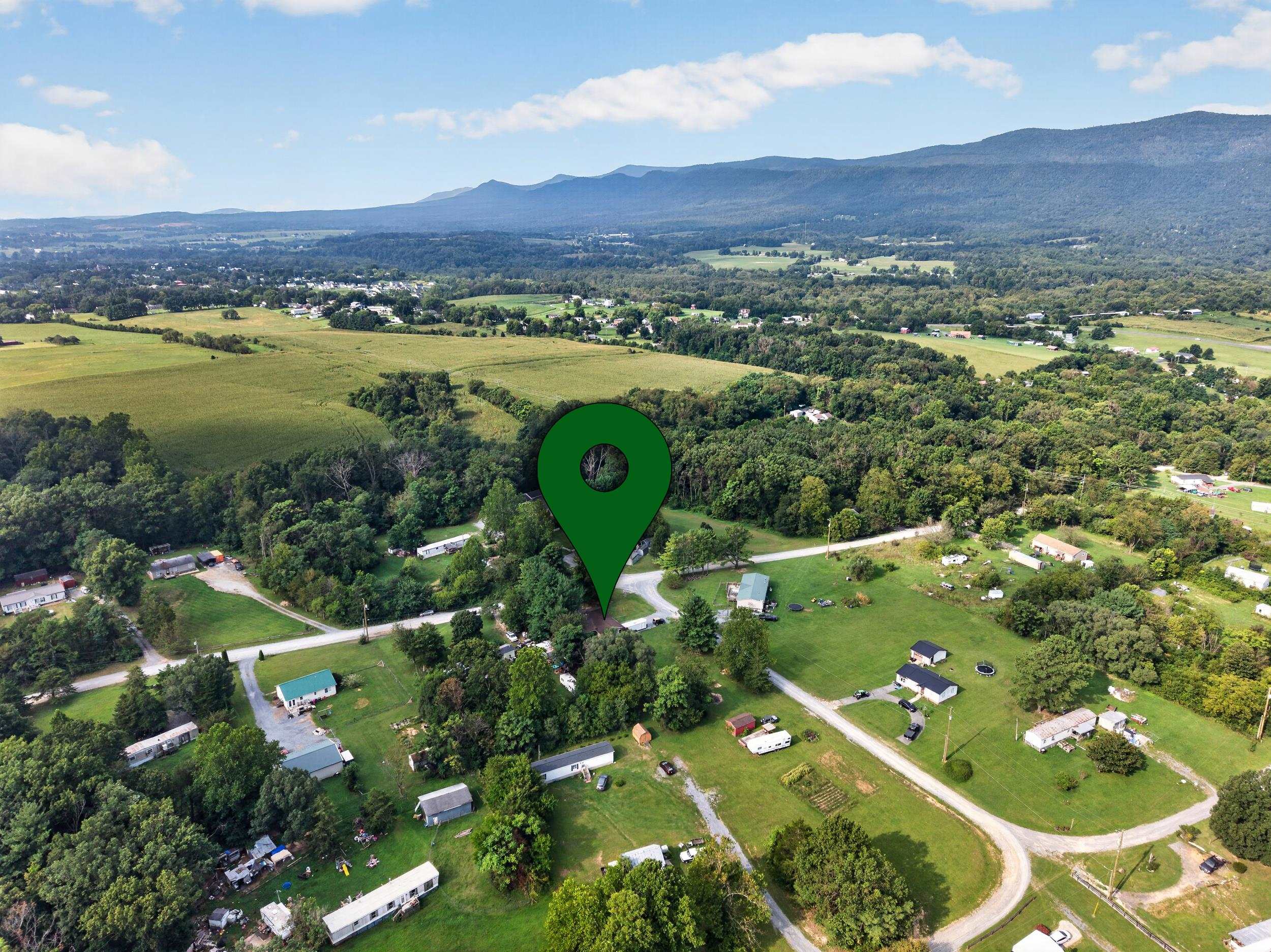 106 MINNA DR, SHENANDOAH, Virginia 22849, 3 Bedrooms Bedrooms, ,1 BathroomBathrooms,Residential,106 MINNA DR,681283 MLS # 681283 106 MINNA DR, SHENANDOAH, Virginia 22849, 3 Bedrooms Bedrooms, ,1 BathroomBathrooms,Residential,106 MINNA DR,681283 MLS # 681283