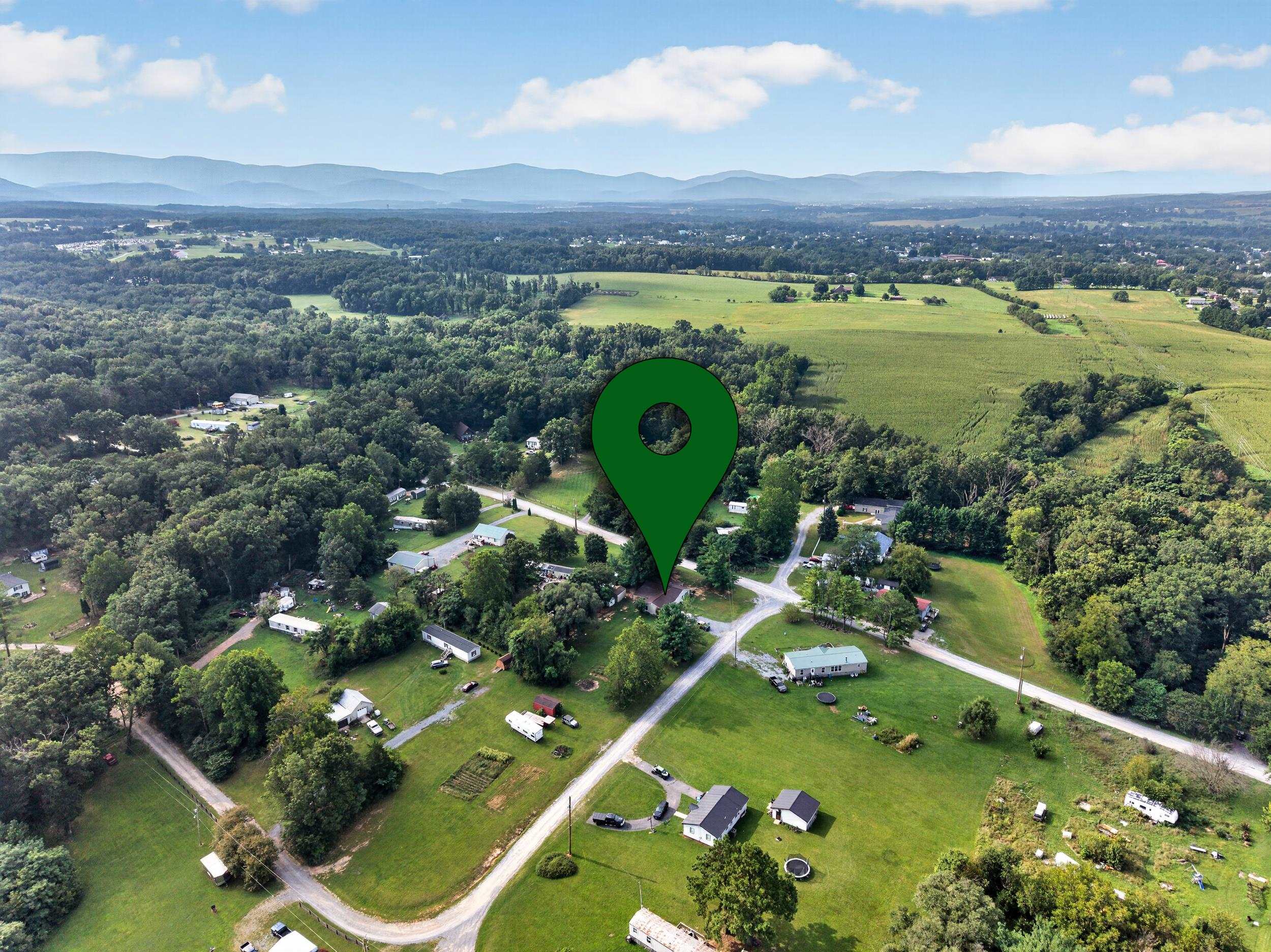 106 MINNA DR, SHENANDOAH, Virginia 22849, 3 Bedrooms Bedrooms, ,1 BathroomBathrooms,Residential,106 MINNA DR,681283 MLS # 681283 106 MINNA DR, SHENANDOAH, Virginia 22849, 3 Bedrooms Bedrooms, ,1 BathroomBathrooms,Residential,106 MINNA DR,681283 MLS # 681283
