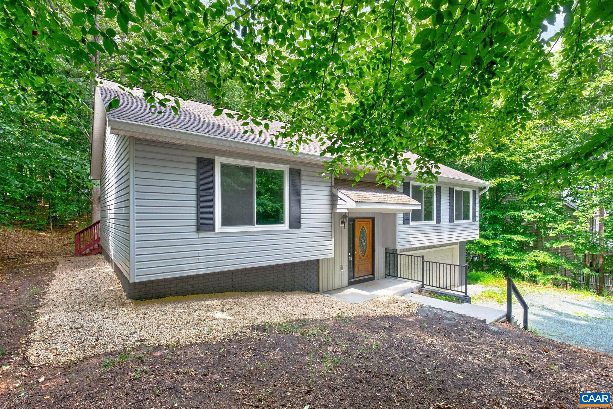 26 EAST POINT RD, PALMYRA, Virginia 22963, 3 Bedrooms Bedrooms, ,3 BathroomsBathrooms,Residential,26 EAST POINT RD,681284 MLS # 681284 26 EAST POINT RD, PALMYRA, Virginia 22963, 3 Bedrooms Bedrooms, ,3 BathroomsBathrooms,Residential,26 EAST POINT RD,681284 MLS # 681284