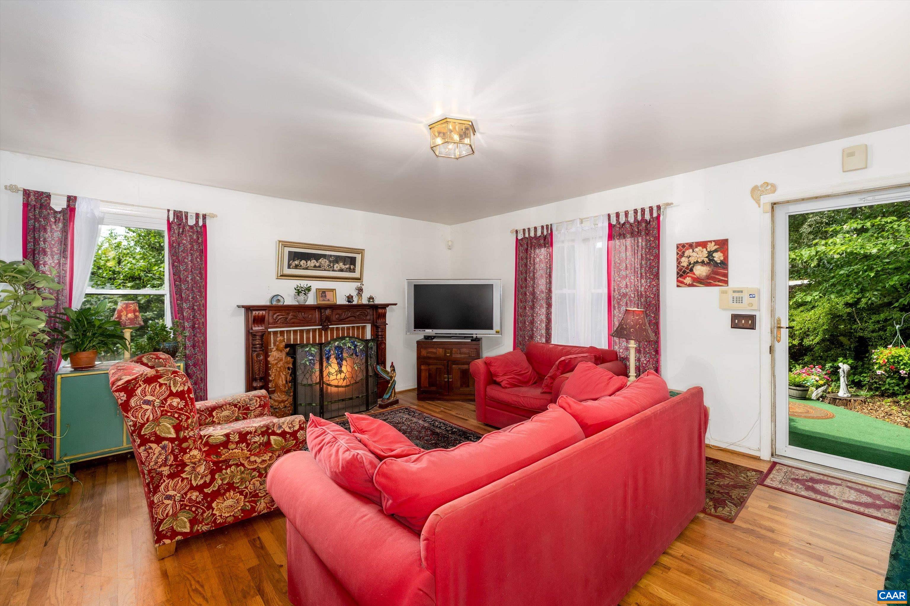 533 JESTER LN, CHARLOTTESVILLE, Virginia 22911, 3 Bedrooms Bedrooms, ,3 BathroomsBathrooms,Residential,533 JESTER LN,681287 MLS # 681287