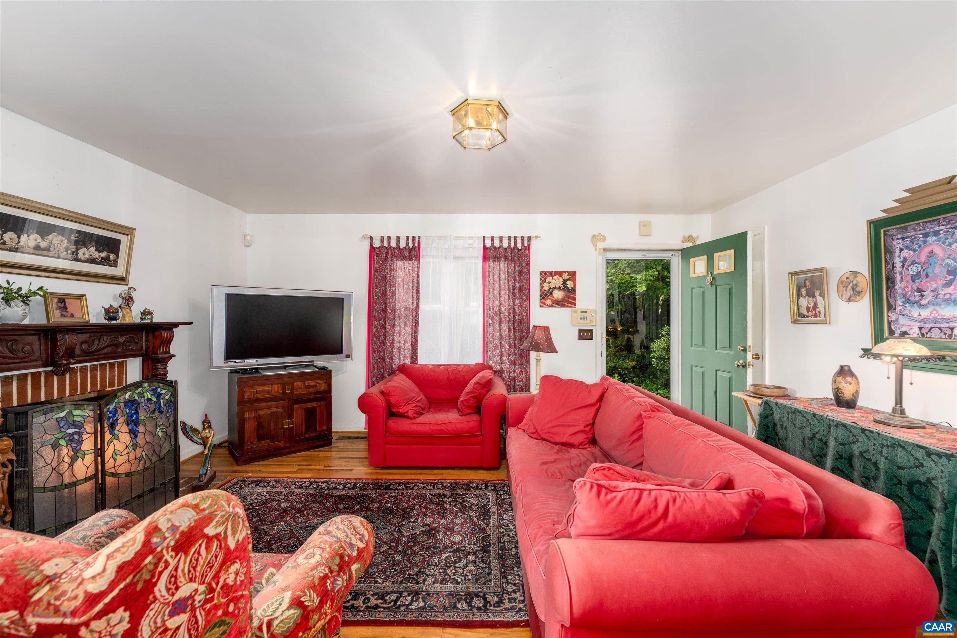 533 JESTER LN, CHARLOTTESVILLE, Virginia 22911, 3 Bedrooms Bedrooms, ,3 BathroomsBathrooms,Residential,533 JESTER LN,681287 MLS # 681287