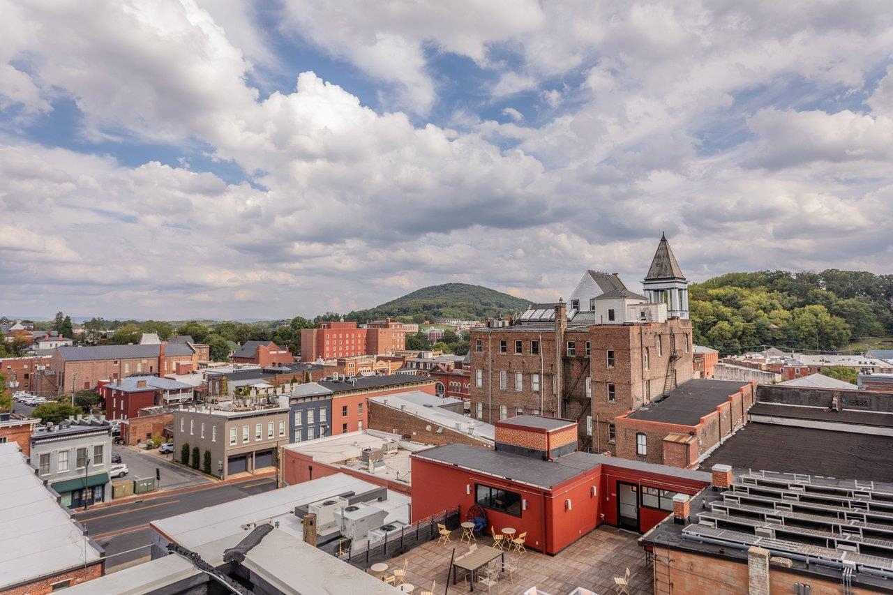 29 N CENTRAL AVE, STAUNTON, Virginia 24401, ,Commercial,29 N CENTRAL AVE,681297 MLS # 681297 29 N CENTRAL AVE, STAUNTON, Virginia 24401, ,Commercial,29 N CENTRAL AVE,681297 MLS # 681297