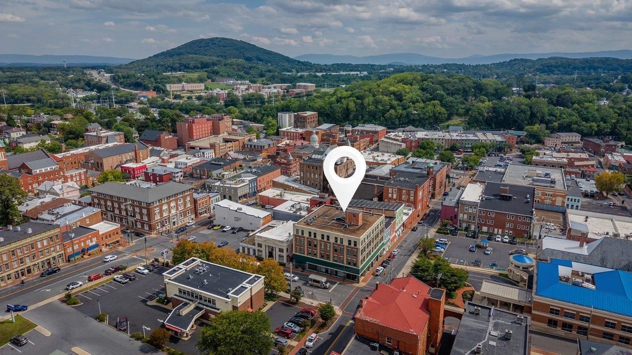 29 N CENTRAL AVE, STAUNTON, Virginia 24401, ,Commercial,29 N CENTRAL AVE,681297 MLS # 681297 29 N CENTRAL AVE, STAUNTON, Virginia 24401, ,Commercial,29 N CENTRAL AVE,681297 MLS # 681297