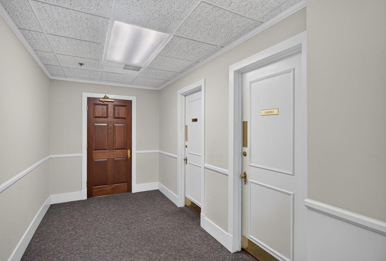 29 N CENTRAL AVE, STAUNTON, Virginia 24401, ,Commercial,29 N CENTRAL AVE,681297 MLS # 681297 29 N CENTRAL AVE, STAUNTON, Virginia 24401, ,Commercial,29 N CENTRAL AVE,681297 MLS # 681297