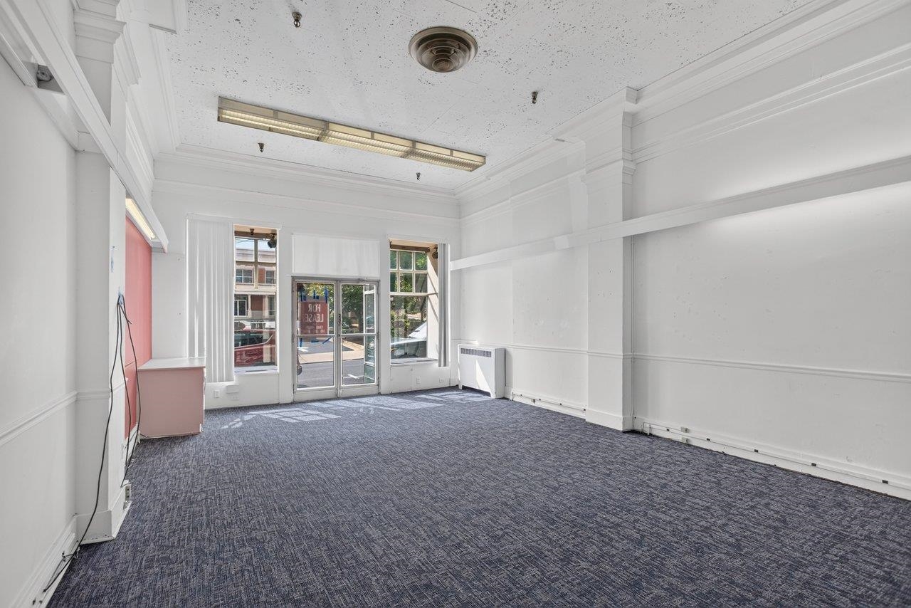 29 N CENTRAL AVE, STAUNTON, Virginia 24401, ,Commercial,29 N CENTRAL AVE,681297 MLS # 681297 29 N CENTRAL AVE, STAUNTON, Virginia 24401, ,Commercial,29 N CENTRAL AVE,681297 MLS # 681297