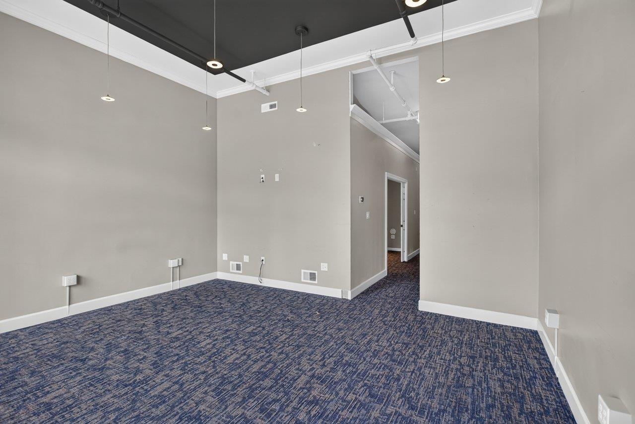 29 N CENTRAL AVE, STAUNTON, Virginia 24401, ,Commercial,29 N CENTRAL AVE,681297 MLS # 681297 29 N CENTRAL AVE, STAUNTON, Virginia 24401, ,Commercial,29 N CENTRAL AVE,681297 MLS # 681297