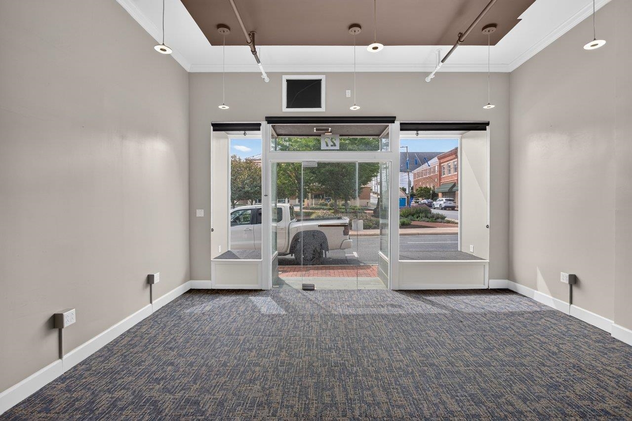 29 N CENTRAL AVE, STAUNTON, Virginia 24401, ,Commercial,29 N CENTRAL AVE,681297 MLS # 681297 29 N CENTRAL AVE, STAUNTON, Virginia 24401, ,Commercial,29 N CENTRAL AVE,681297 MLS # 681297