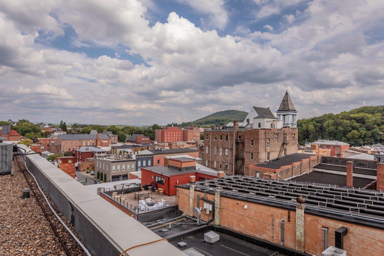 29 N CENTRAL AVE, STAUNTON, Virginia 24401, ,Commercial,29 N CENTRAL AVE,681297 MLS # 681297 29 N CENTRAL AVE, STAUNTON, Virginia 24401, ,Commercial,29 N CENTRAL AVE,681297 MLS # 681297