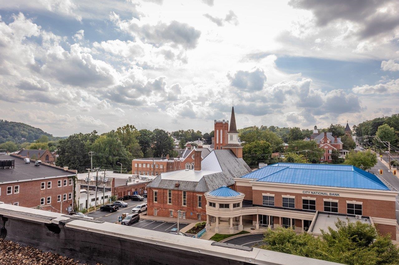 29 N CENTRAL AVE, STAUNTON, Virginia 24401, ,Commercial,29 N CENTRAL AVE,681297 MLS # 681297 29 N CENTRAL AVE, STAUNTON, Virginia 24401, ,Commercial,29 N CENTRAL AVE,681297 MLS # 681297