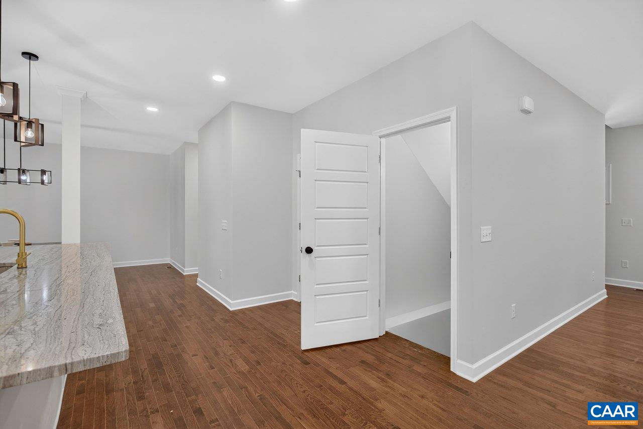 2201 PEARL LN, HARRISONBURG, Virginia 22801, 4 Bedrooms Bedrooms, ,2 BathroomsBathrooms,Residential,2201 Pearl Ln,2201 PEARL LN,681314 MLS # 681314