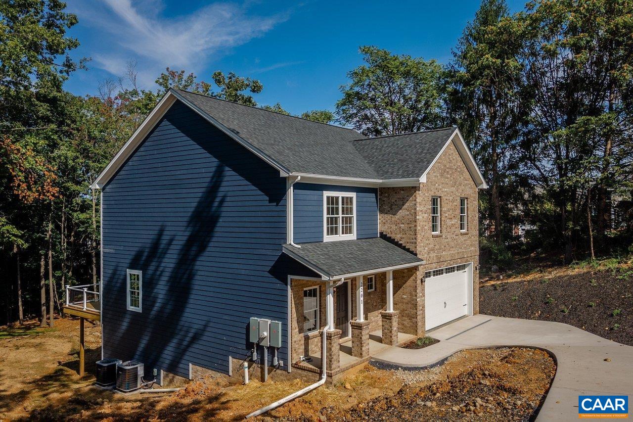 2201 PEARL LN, HARRISONBURG, Virginia 22801, 4 Bedrooms Bedrooms, ,2 BathroomsBathrooms,Residential,2201 Pearl Ln,2201 PEARL LN,681314 MLS # 681314