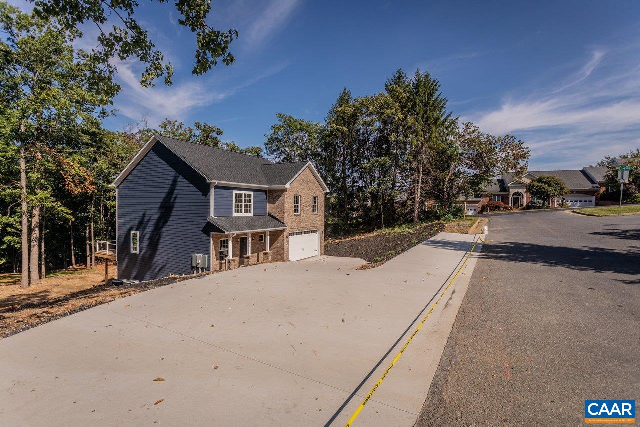 2201 PEARL LN, HARRISONBURG, Virginia 22801, 4 Bedrooms Bedrooms, ,2 BathroomsBathrooms,Residential,2201 Pearl Ln,2201 PEARL LN,681314 MLS # 681314