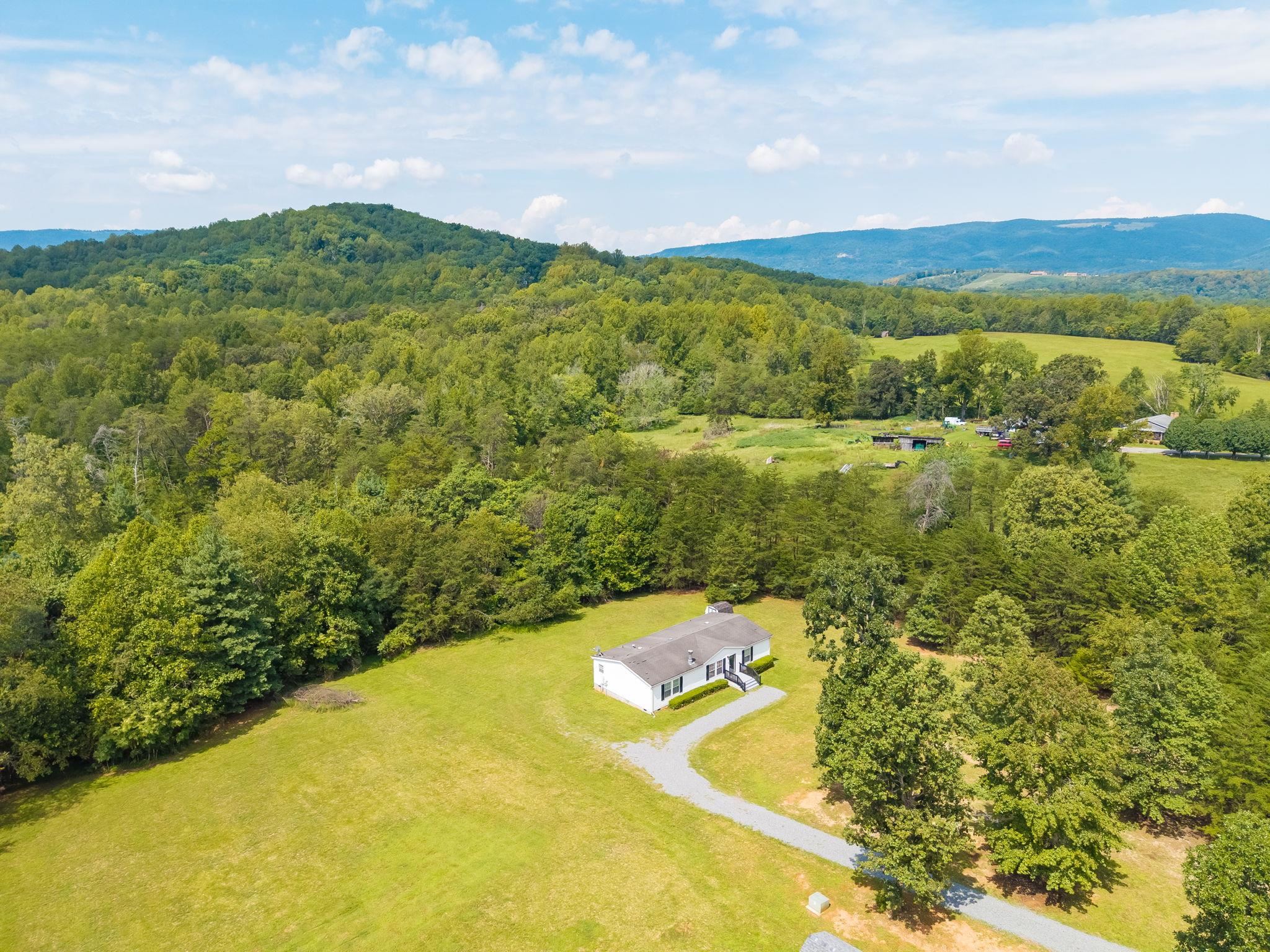 1508 PUGHS STORE RD, AFTON, Virginia 22920, 3 Bedrooms Bedrooms, ,2 BathroomsBathrooms,Residential,4.45 Acres in Afton with a creek,1508 PUGHS STORE RD,681315 MLS # 681315 1508 PUGHS STORE RD, AFTON, Virginia 22920, 3 Bedrooms Bedrooms, ,2 BathroomsBathrooms,Residential,4.45 Acres in Afton with a creek,1508 PUGHS STORE RD,681315 MLS # 681315