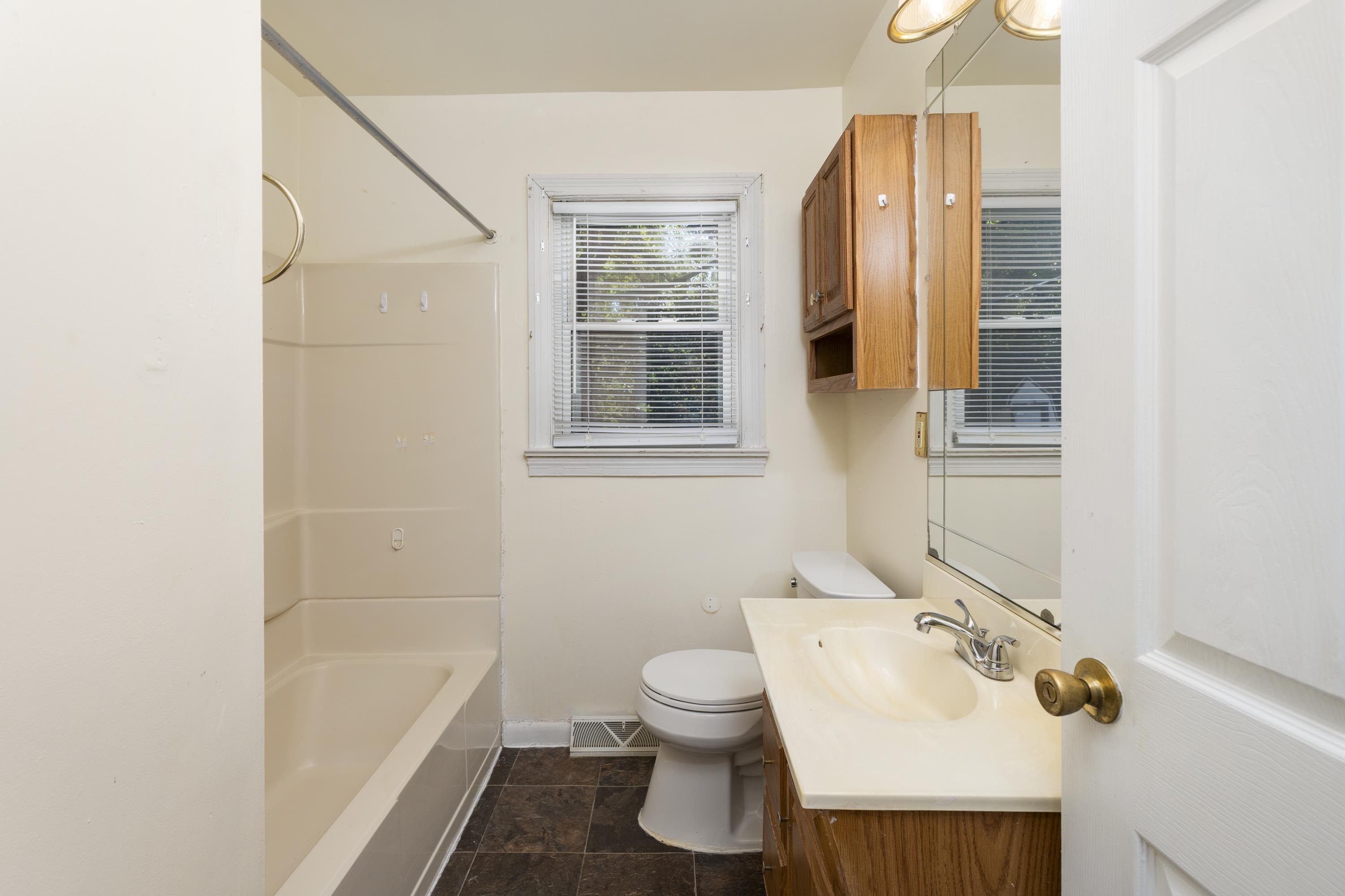 104 BAYLOR ST, STAUNTON, Virginia 24401, 2 Bedrooms Bedrooms, ,1 BathroomBathrooms,Residential,104 BAYLOR ST,681296 MLS # 681296 104 BAYLOR ST, STAUNTON, Virginia 24401, 2 Bedrooms Bedrooms, ,1 BathroomBathrooms,Residential,104 BAYLOR ST,681296 MLS # 681296