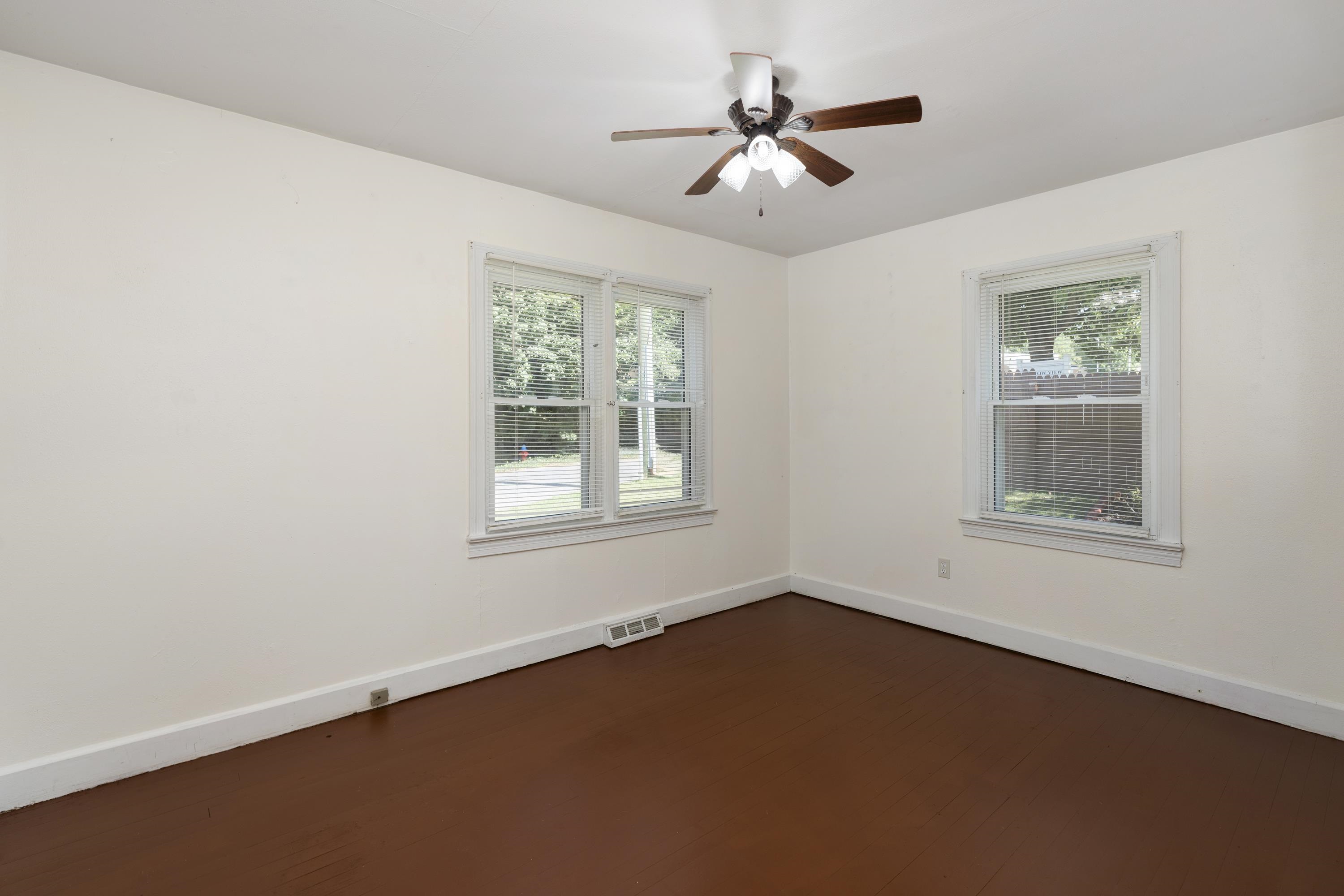 104 BAYLOR ST, STAUNTON, Virginia 24401, 2 Bedrooms Bedrooms, ,1 BathroomBathrooms,Residential,104 BAYLOR ST,681296 MLS # 681296 104 BAYLOR ST, STAUNTON, Virginia 24401, 2 Bedrooms Bedrooms, ,1 BathroomBathrooms,Residential,104 BAYLOR ST,681296 MLS # 681296
