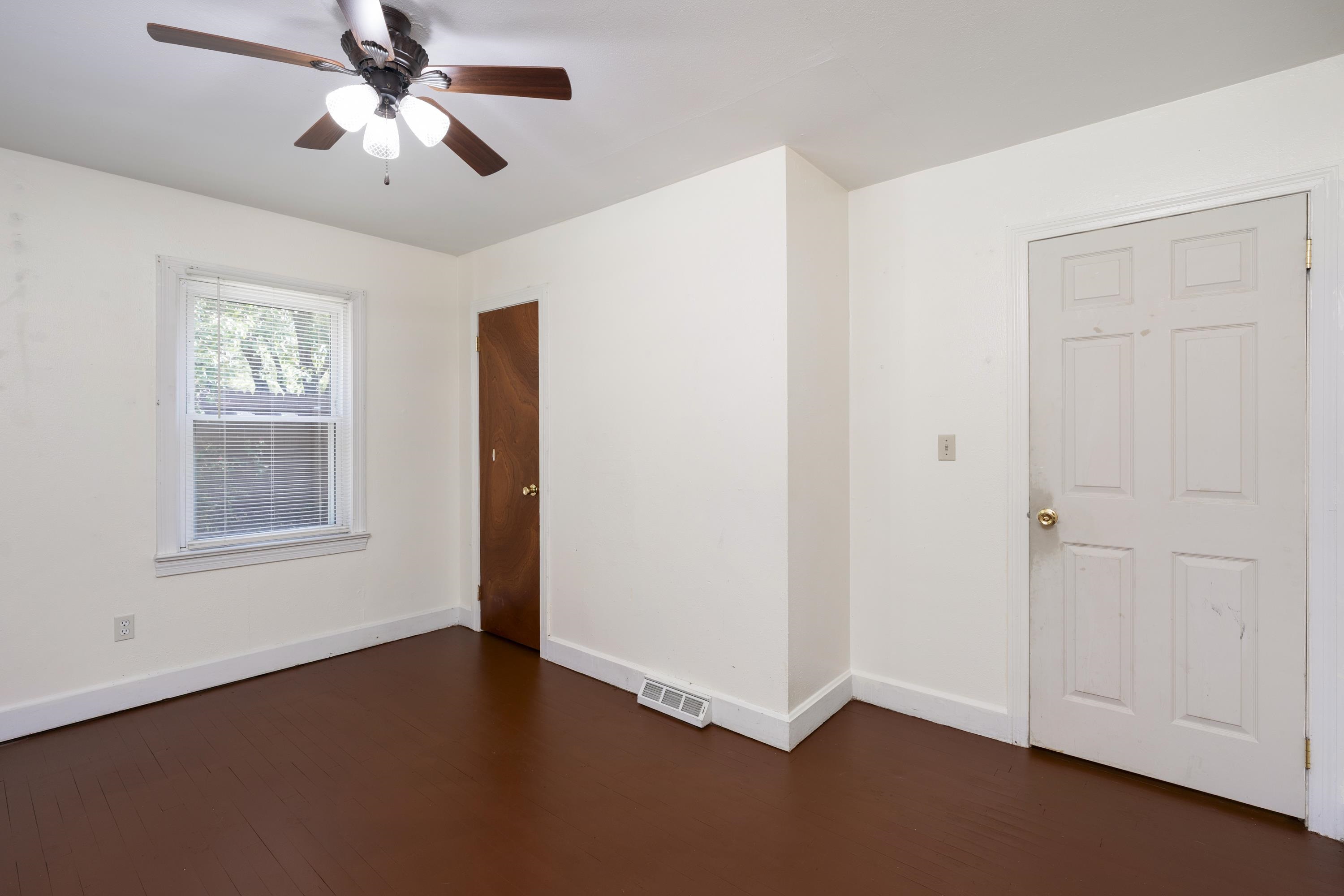 104 BAYLOR ST, STAUNTON, Virginia 24401, 2 Bedrooms Bedrooms, ,1 BathroomBathrooms,Residential,104 BAYLOR ST,681296 MLS # 681296 104 BAYLOR ST, STAUNTON, Virginia 24401, 2 Bedrooms Bedrooms, ,1 BathroomBathrooms,Residential,104 BAYLOR ST,681296 MLS # 681296
