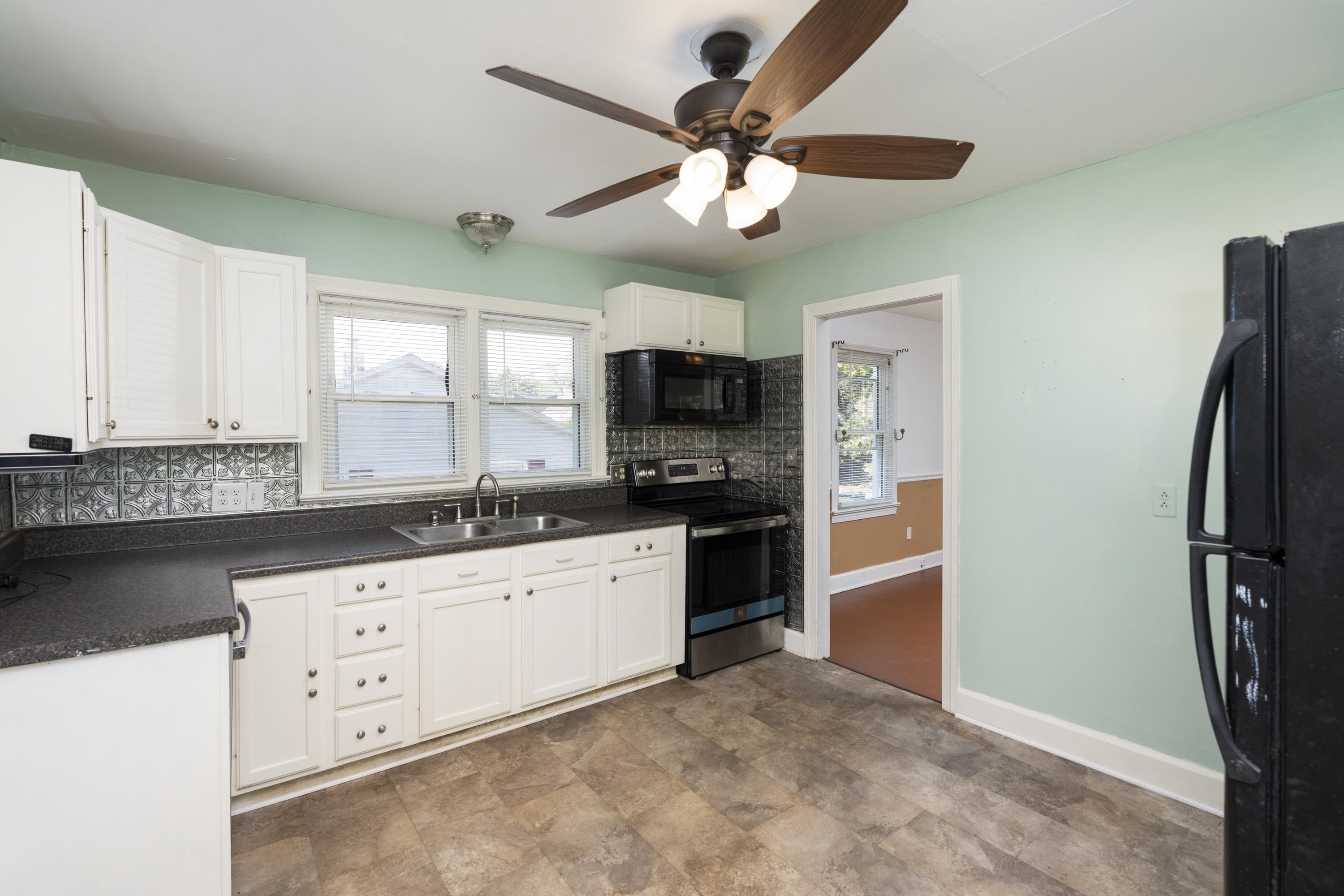 104 BAYLOR ST, STAUNTON, Virginia 24401, 2 Bedrooms Bedrooms, ,1 BathroomBathrooms,Residential,104 BAYLOR ST,681296 MLS # 681296 104 BAYLOR ST, STAUNTON, Virginia 24401, 2 Bedrooms Bedrooms, ,1 BathroomBathrooms,Residential,104 BAYLOR ST,681296 MLS # 681296