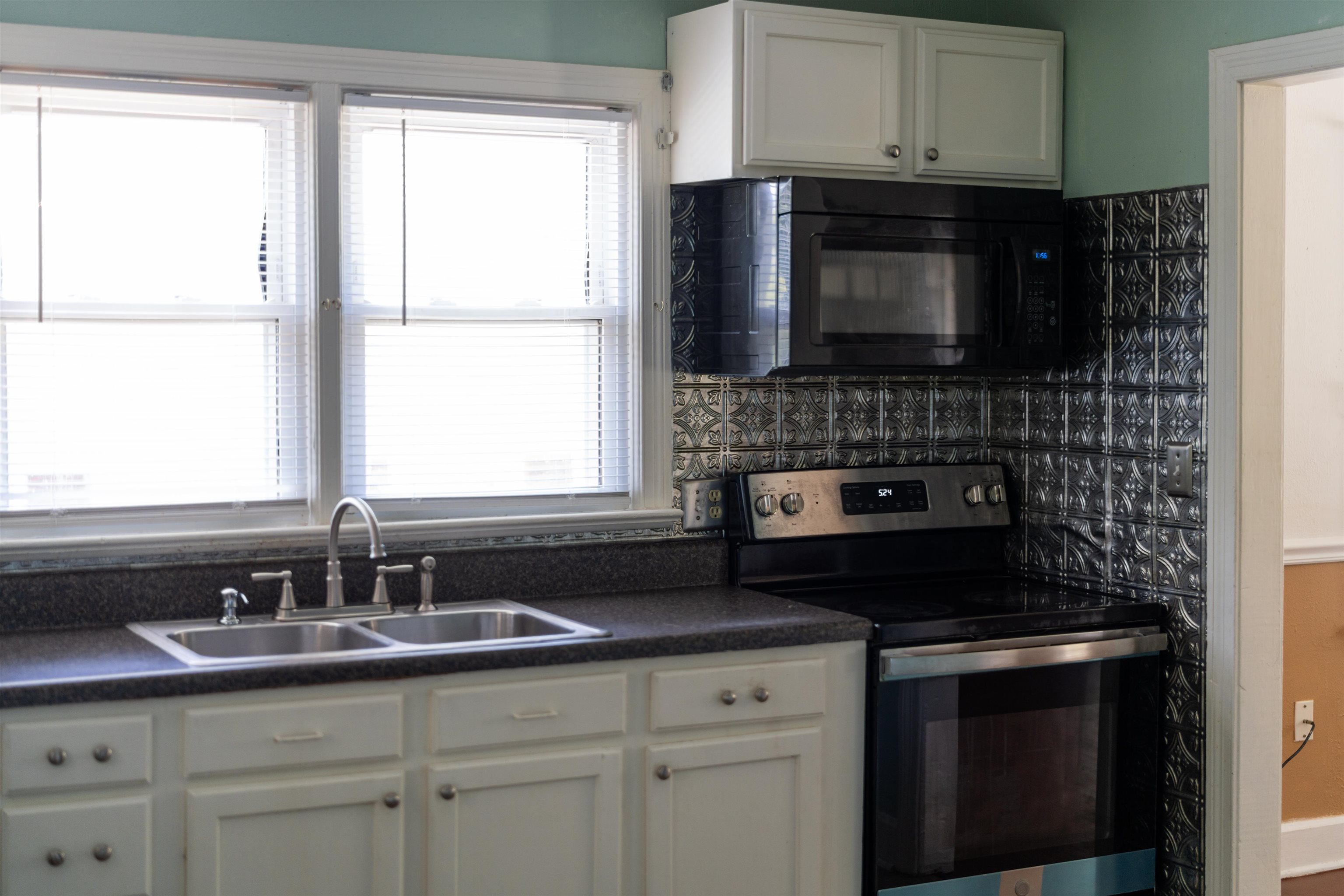 104 BAYLOR ST, STAUNTON, Virginia 24401, 2 Bedrooms Bedrooms, ,1 BathroomBathrooms,Residential,104 BAYLOR ST,681296 MLS # 681296 104 BAYLOR ST, STAUNTON, Virginia 24401, 2 Bedrooms Bedrooms, ,1 BathroomBathrooms,Residential,104 BAYLOR ST,681296 MLS # 681296