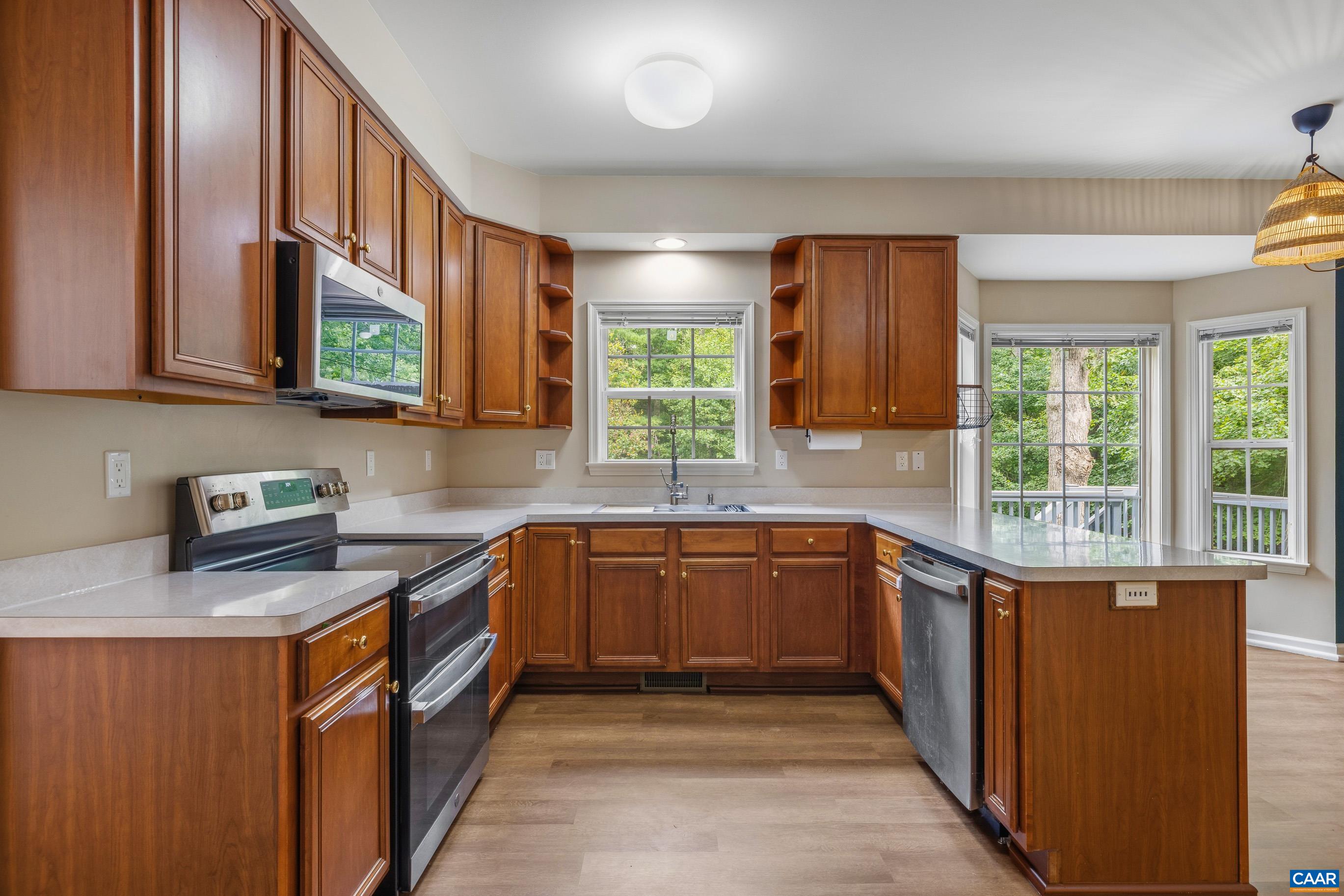 182 WILLOW WAY RD, BARBOURSVILLE, Virginia 22923, 4 Bedrooms Bedrooms, ,2 BathroomsBathrooms,Residential,182 WILLOW WAY RD,681299 MLS # 681299