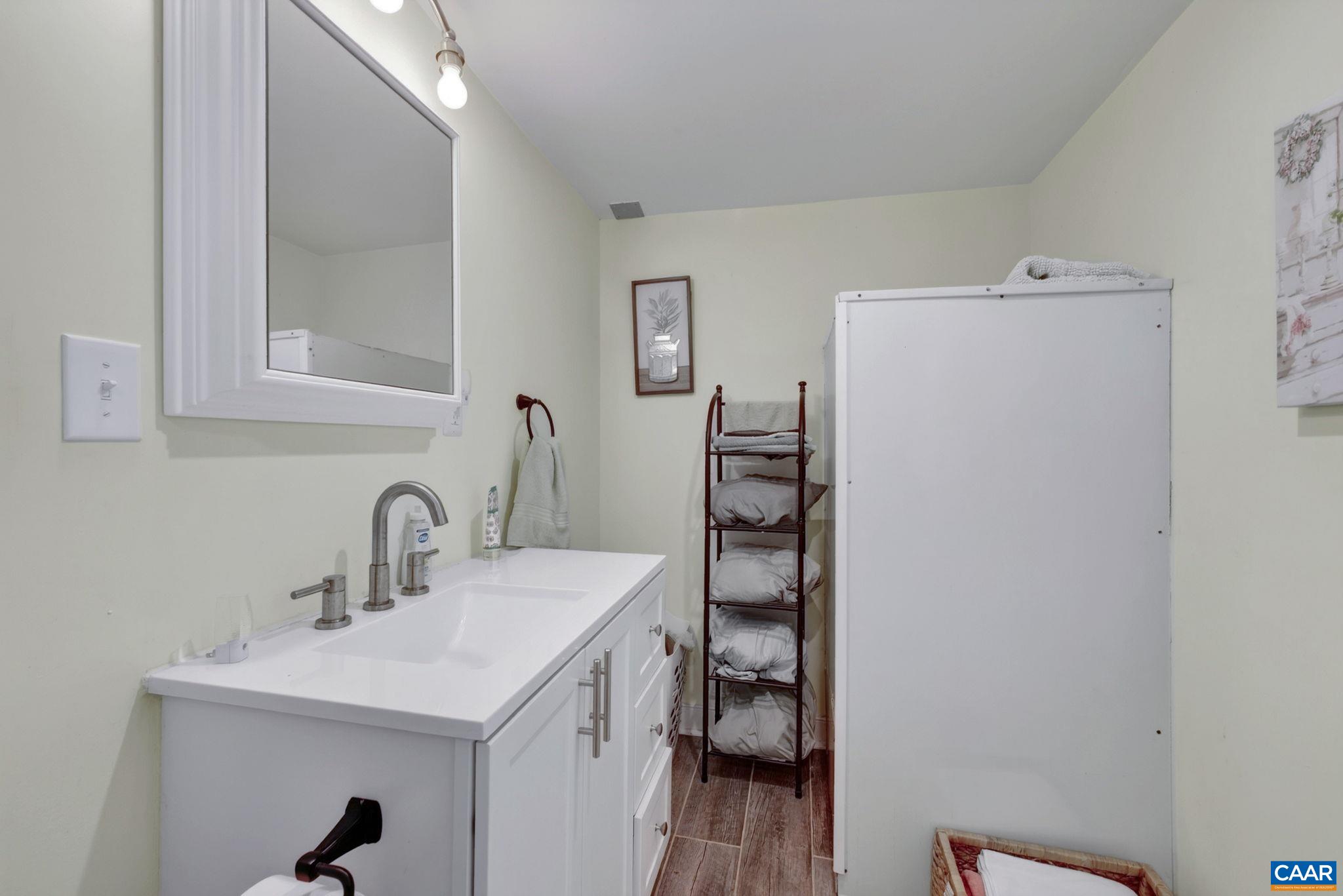 31 CAPELL LN, NORWOOD, Virginia 24581, 4 Bedrooms Bedrooms, ,1 BathroomBathrooms,Residential,31 CAPELL LN,681300 MLS # 681300 31 CAPELL LN, NORWOOD, Virginia 24581, 4 Bedrooms Bedrooms, ,1 BathroomBathrooms,Residential,31 CAPELL LN,681300 MLS # 681300