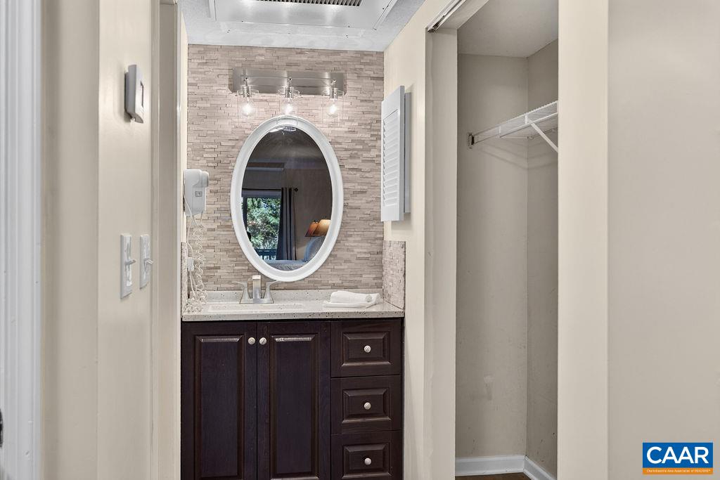 2076 STONE RIDGE CONDOS, WINTERGREEN, Virginia 22967, 1 Bedroom Bedrooms, ,1 BathroomBathrooms,Residential,2076 STONE RIDGE CONDOS,681303 MLS # 681303 2076 STONE RIDGE CONDOS, WINTERGREEN, Virginia 22967, 1 Bedroom Bedrooms, ,1 BathroomBathrooms,Residential,2076 STONE RIDGE CONDOS,681303 MLS # 681303