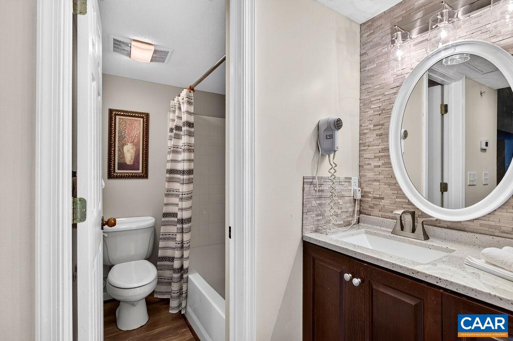2076 STONE RIDGE CONDOS, WINTERGREEN, Virginia 22967, 1 Bedroom Bedrooms, ,1 BathroomBathrooms,Residential,2076 STONE RIDGE CONDOS,681303 MLS # 681303 2076 STONE RIDGE CONDOS, WINTERGREEN, Virginia 22967, 1 Bedroom Bedrooms, ,1 BathroomBathrooms,Residential,2076 STONE RIDGE CONDOS,681303 MLS # 681303