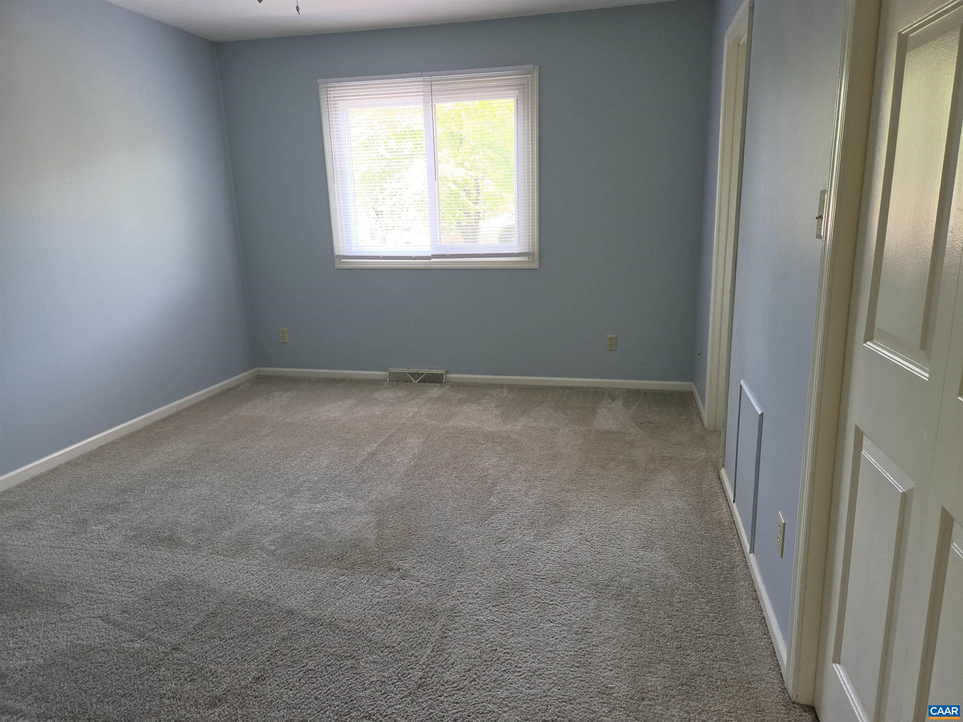 1636 GARDEN CT, CHARLOTTESVILLE, Virginia 22902, 2 Bedrooms Bedrooms, ,2 BathroomsBathrooms,Residential,1636 GARDEN CT,681304 MLS # 681304