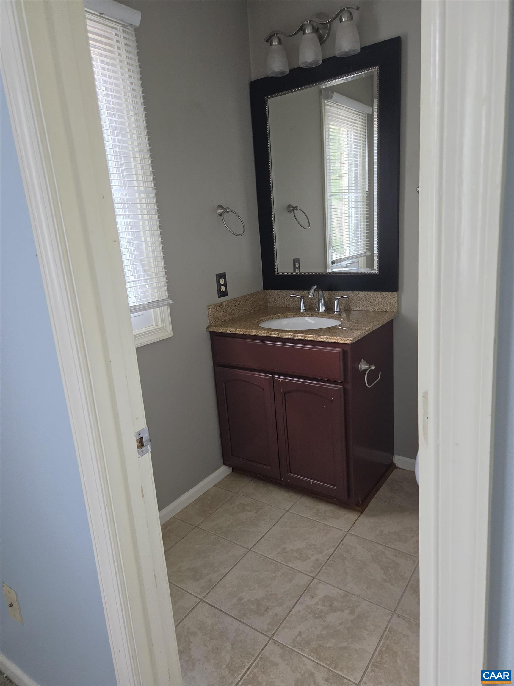1636 GARDEN CT, CHARLOTTESVILLE, Virginia 22902, 2 Bedrooms Bedrooms, ,2 BathroomsBathrooms,Residential,1636 GARDEN CT,681304 MLS # 681304