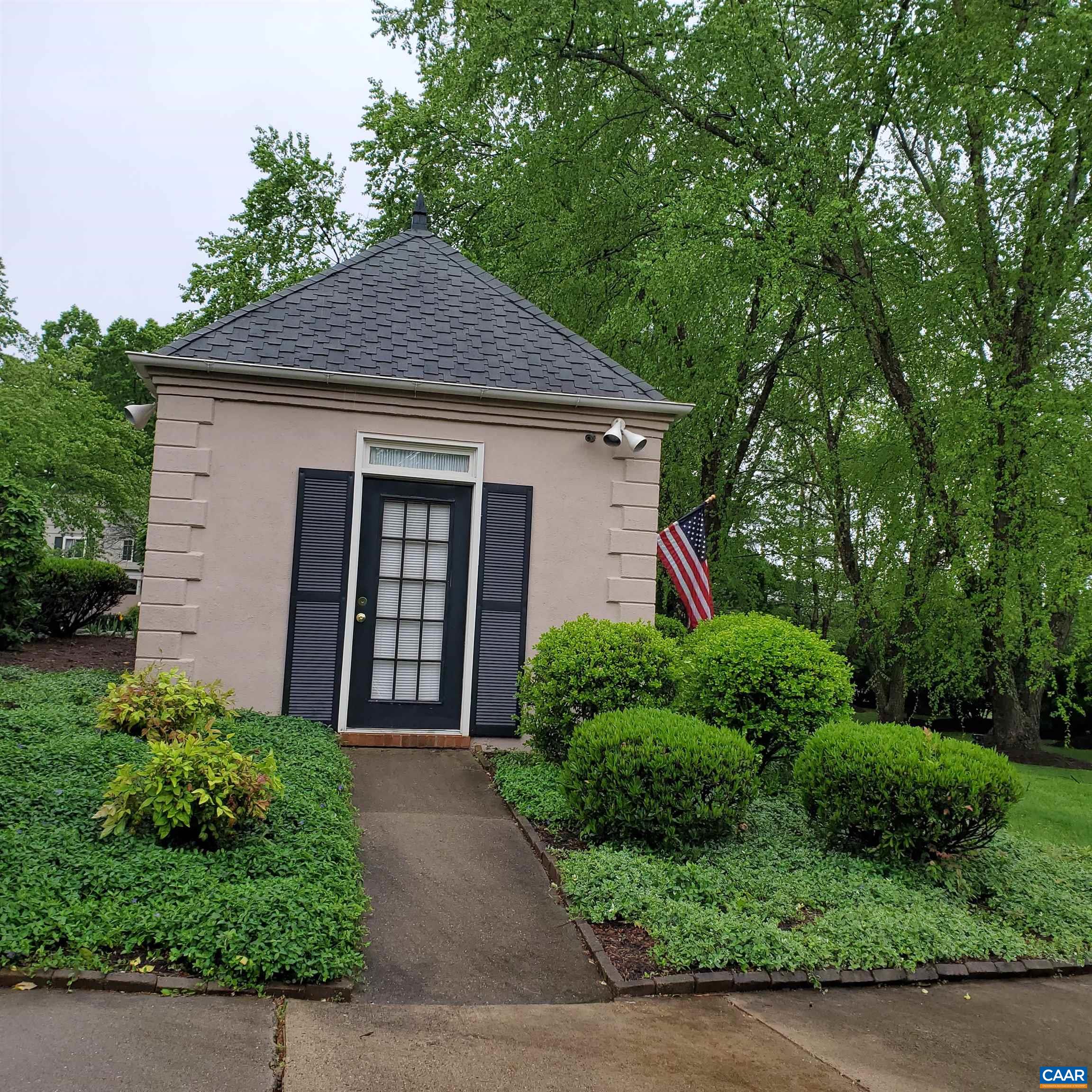 1636 GARDEN CT, CHARLOTTESVILLE, Virginia 22902, 2 Bedrooms Bedrooms, ,2 BathroomsBathrooms,Residential,1636 GARDEN CT,681304 MLS # 681304 1636 GARDEN CT, CHARLOTTESVILLE, Virginia 22902, 2 Bedrooms Bedrooms, ,2 BathroomsBathrooms,Residential,1636 GARDEN CT,681304 MLS # 681304