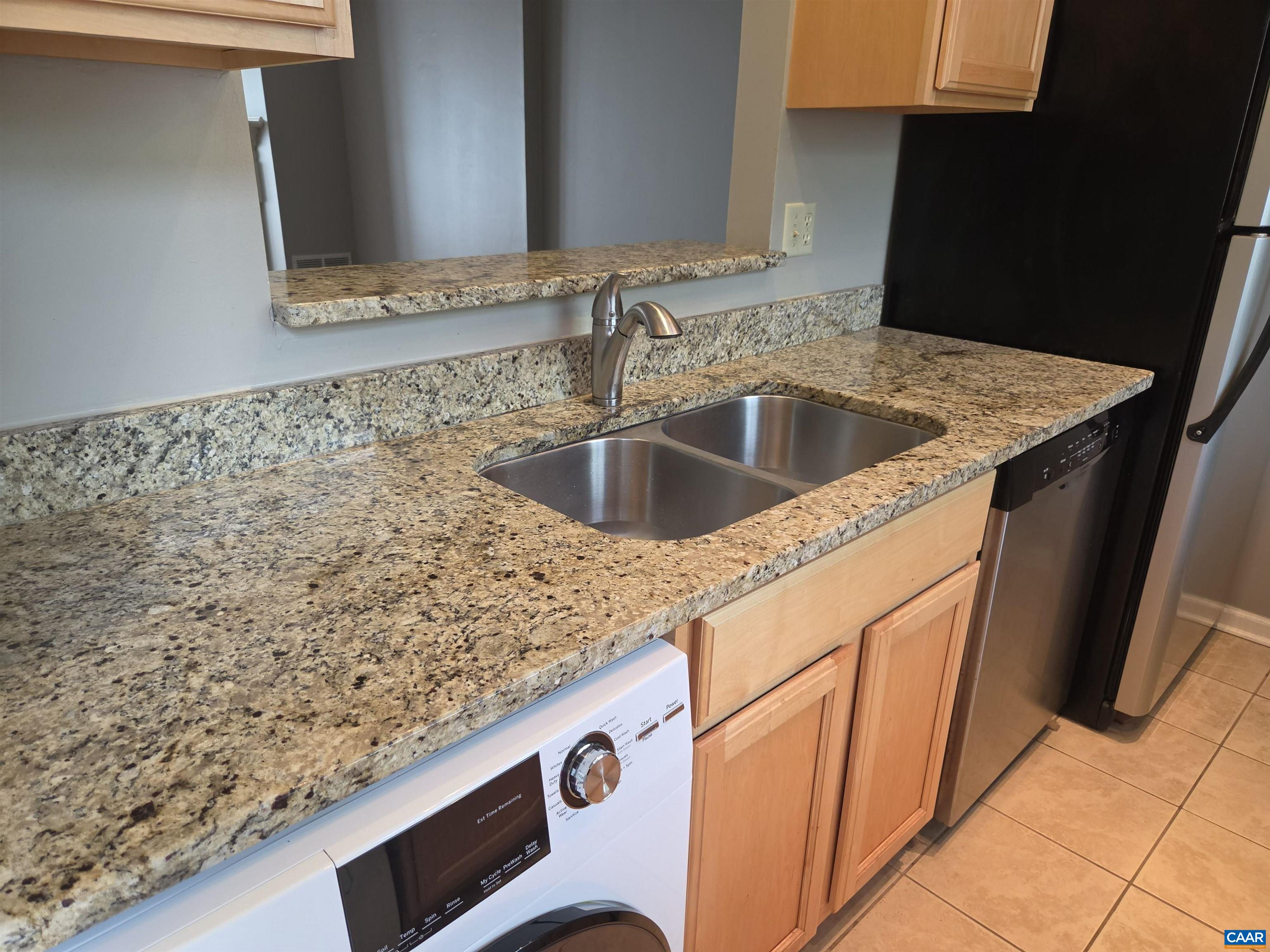 1636 GARDEN CT, CHARLOTTESVILLE, Virginia 22902, 2 Bedrooms Bedrooms, ,2 BathroomsBathrooms,Residential,1636 GARDEN CT,681304 MLS # 681304