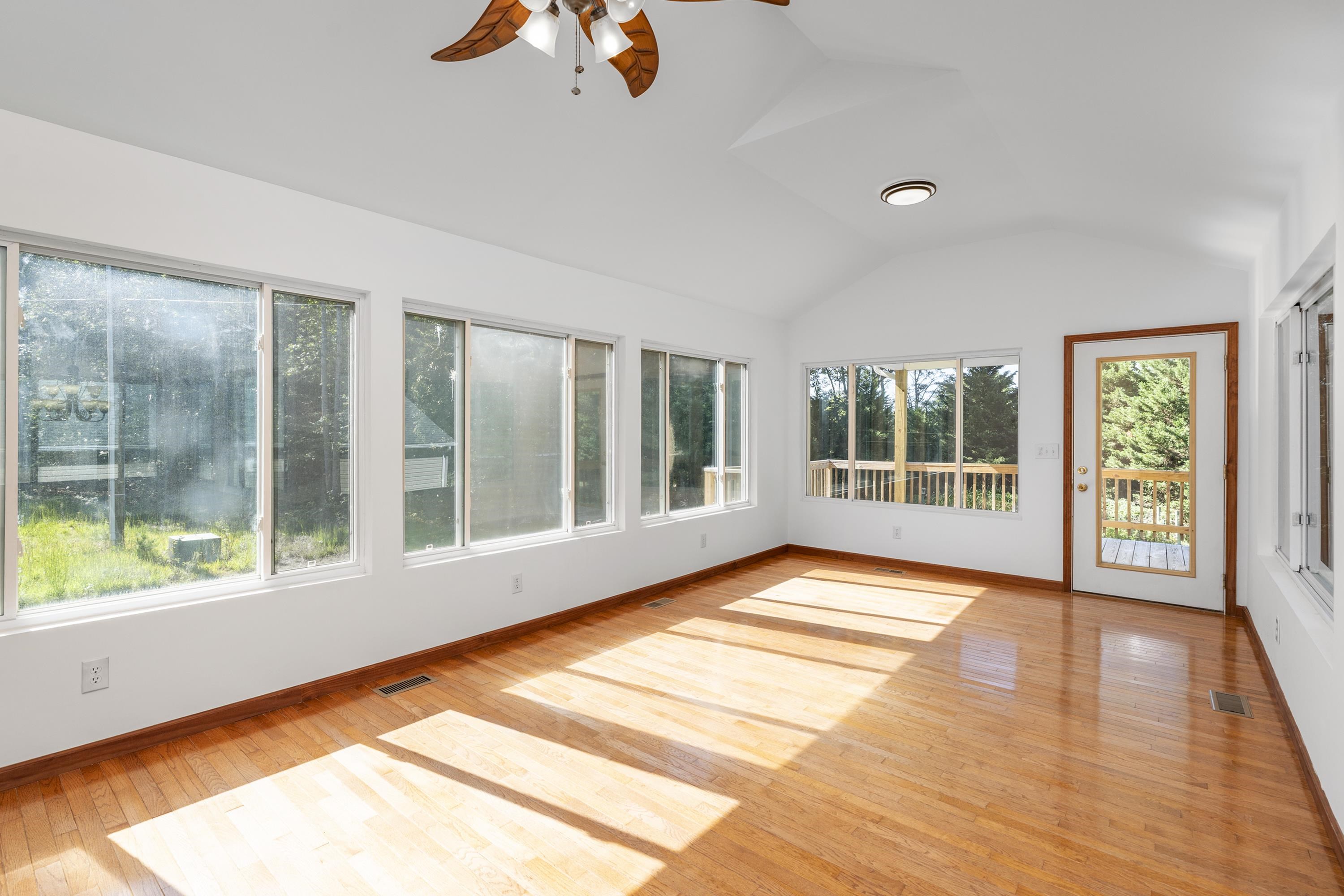 6 CLEAR WATER CT, GORDONSVILLE, Virginia 22942, 3 Bedrooms Bedrooms, ,3 BathroomsBathrooms,Residential,6 CLEAR WATER CT,681312 MLS # 681312