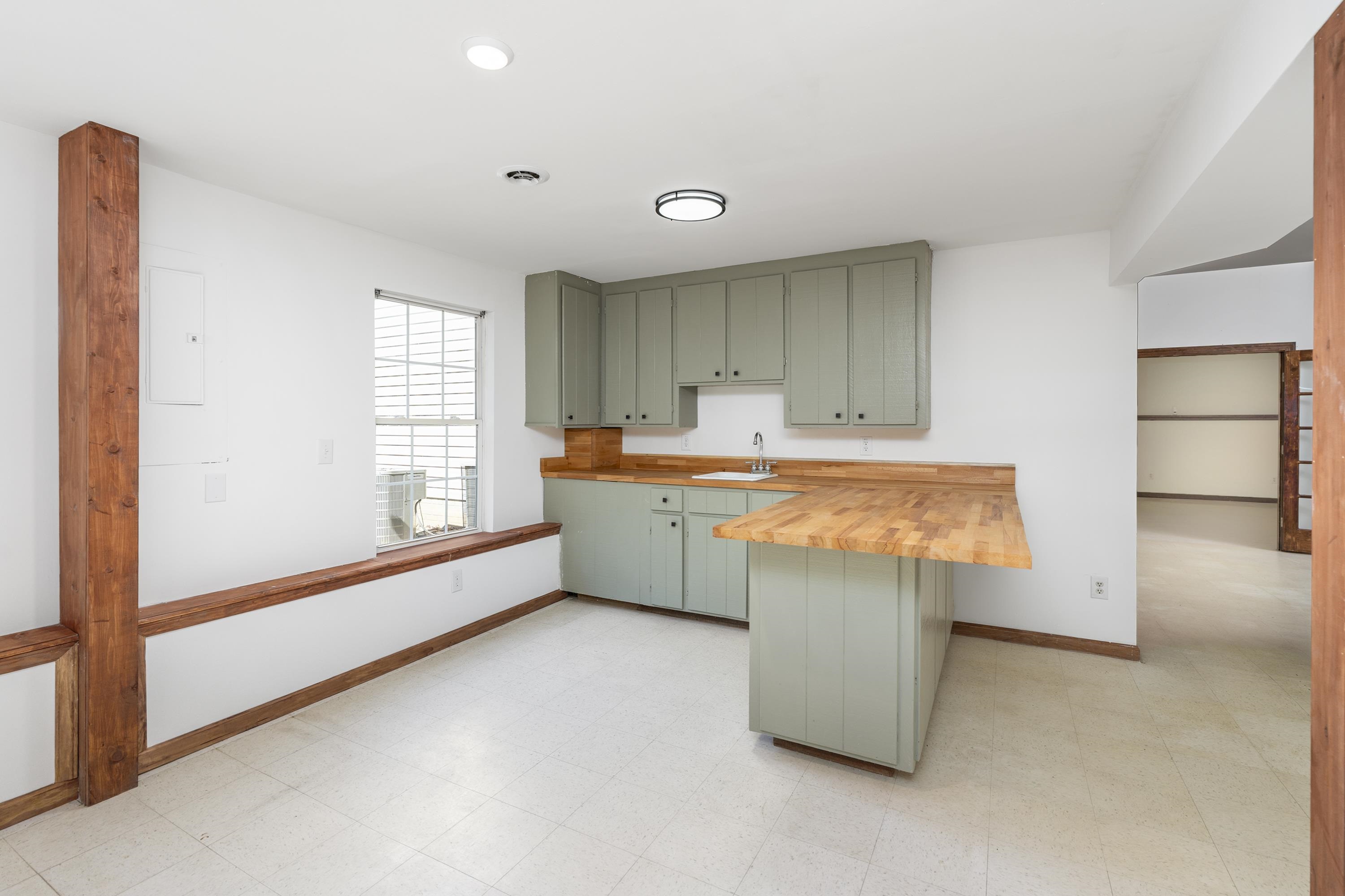 6 CLEAR WATER CT, GORDONSVILLE, Virginia 22942, 3 Bedrooms Bedrooms, ,3 BathroomsBathrooms,Residential,6 CLEAR WATER CT,681312 MLS # 681312