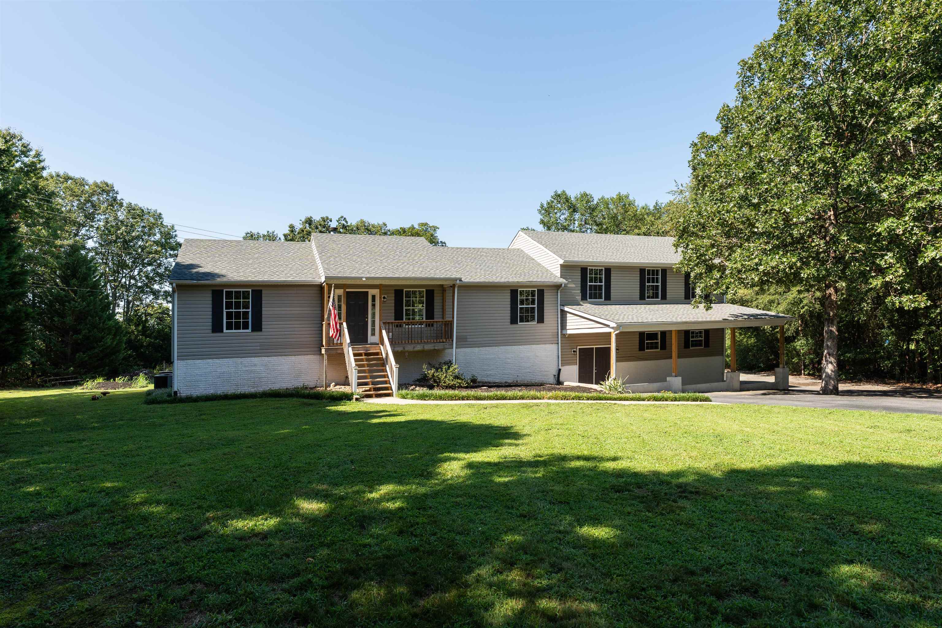 6 CLEAR WATER CT, GORDONSVILLE, Virginia 22942, 3 Bedrooms Bedrooms, ,3 BathroomsBathrooms,Residential,6 CLEAR WATER CT,681312 MLS # 681312