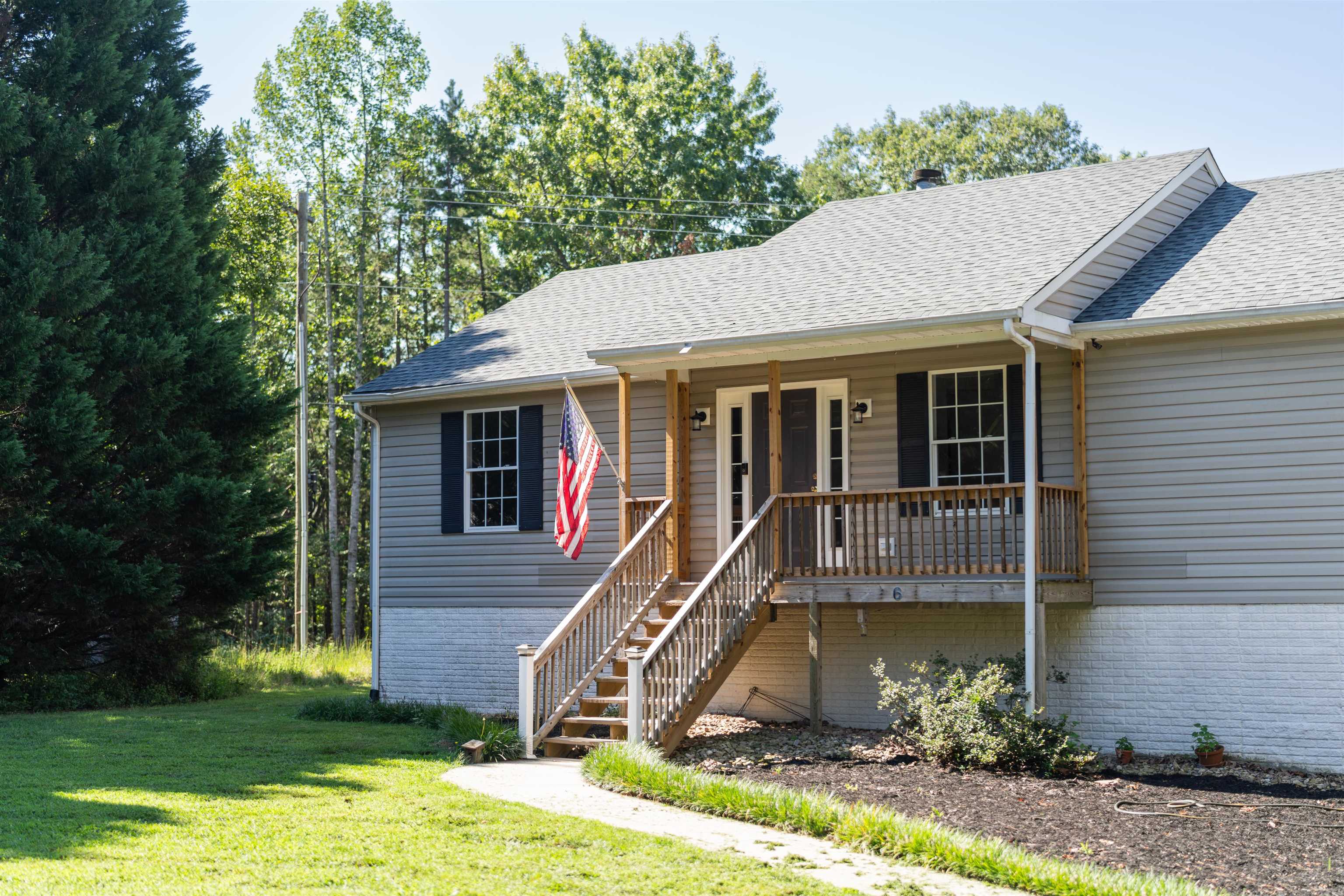 6 CLEAR WATER CT, GORDONSVILLE, Virginia 22942, 3 Bedrooms Bedrooms, ,3 BathroomsBathrooms,Residential,6 CLEAR WATER CT,681312 MLS # 681312
