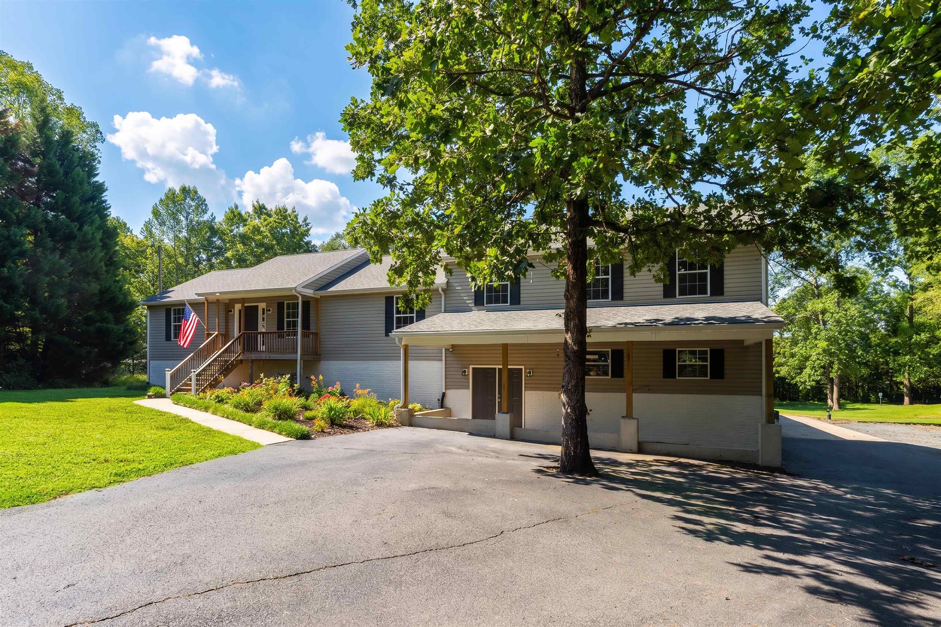6 CLEAR WATER CT, GORDONSVILLE, Virginia 22942, 3 Bedrooms Bedrooms, ,3 BathroomsBathrooms,Residential,6 CLEAR WATER CT,681312 MLS # 681312