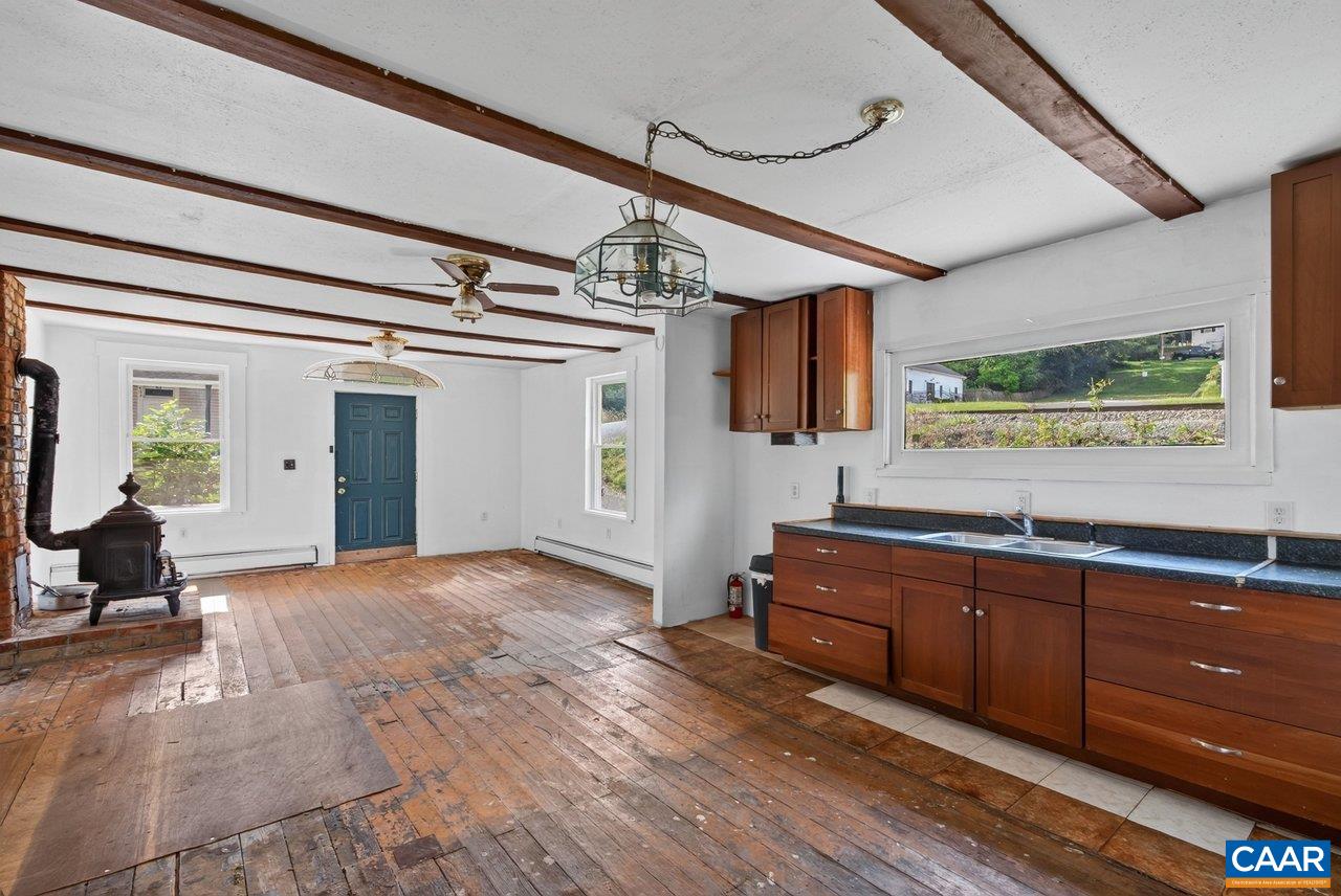 401 BOWLING ST, STAUNTON, Virginia 24401, 2 Bedrooms Bedrooms, ,2 BathroomsBathrooms,Residential,401 BOWLING ST,681313 MLS # 681313 401 BOWLING ST, STAUNTON, Virginia 24401, 2 Bedrooms Bedrooms, ,2 BathroomsBathrooms,Residential,401 BOWLING ST,681313 MLS # 681313
