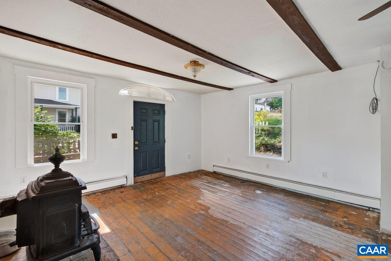 401 BOWLING ST, STAUNTON, Virginia 24401, 2 Bedrooms Bedrooms, ,2 BathroomsBathrooms,Residential,401 BOWLING ST,681313 MLS # 681313 401 BOWLING ST, STAUNTON, Virginia 24401, 2 Bedrooms Bedrooms, ,2 BathroomsBathrooms,Residential,401 BOWLING ST,681313 MLS # 681313