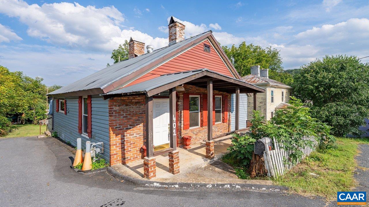401 BOWLING ST, STAUNTON, Virginia 24401, 2 Bedrooms Bedrooms, ,2 BathroomsBathrooms,Residential,401 BOWLING ST,681313 MLS # 681313 401 BOWLING ST, STAUNTON, Virginia 24401, 2 Bedrooms Bedrooms, ,2 BathroomsBathrooms,Residential,401 BOWLING ST,681313 MLS # 681313