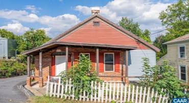 401 BOWLING ST, STAUNTON, Virginia 24401, 2 Bedrooms Bedrooms, ,2 BathroomsBathrooms,Residential,401 BOWLING ST,681313 MLS # 681313