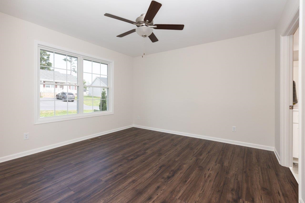 2315 WHITESTONE DR, ROCKINGHAM, Virginia 22801, 3 Bedrooms Bedrooms, ,2 BathroomsBathrooms,Residential,2315 WHITESTONE DR,681316 MLS # 681316 2315 WHITESTONE DR, ROCKINGHAM, Virginia 22801, 3 Bedrooms Bedrooms, ,2 BathroomsBathrooms,Residential,2315 WHITESTONE DR,681316 MLS # 681316