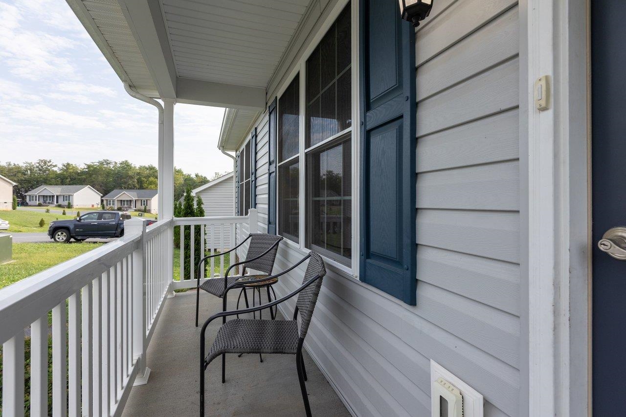2315 WHITESTONE DR, ROCKINGHAM, Virginia 22801, 3 Bedrooms Bedrooms, ,2 BathroomsBathrooms,Residential,2315 WHITESTONE DR,681316 MLS # 681316 2315 WHITESTONE DR, ROCKINGHAM, Virginia 22801, 3 Bedrooms Bedrooms, ,2 BathroomsBathrooms,Residential,2315 WHITESTONE DR,681316 MLS # 681316