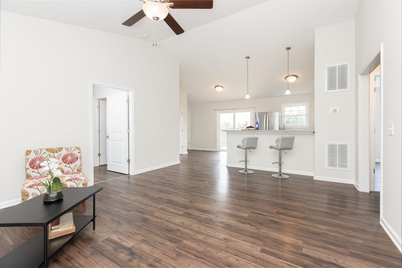 2315 WHITESTONE DR, ROCKINGHAM, Virginia 22801, 3 Bedrooms Bedrooms, ,2 BathroomsBathrooms,Residential,2315 WHITESTONE DR,681316 MLS # 681316 2315 WHITESTONE DR, ROCKINGHAM, Virginia 22801, 3 Bedrooms Bedrooms, ,2 BathroomsBathrooms,Residential,2315 WHITESTONE DR,681316 MLS # 681316