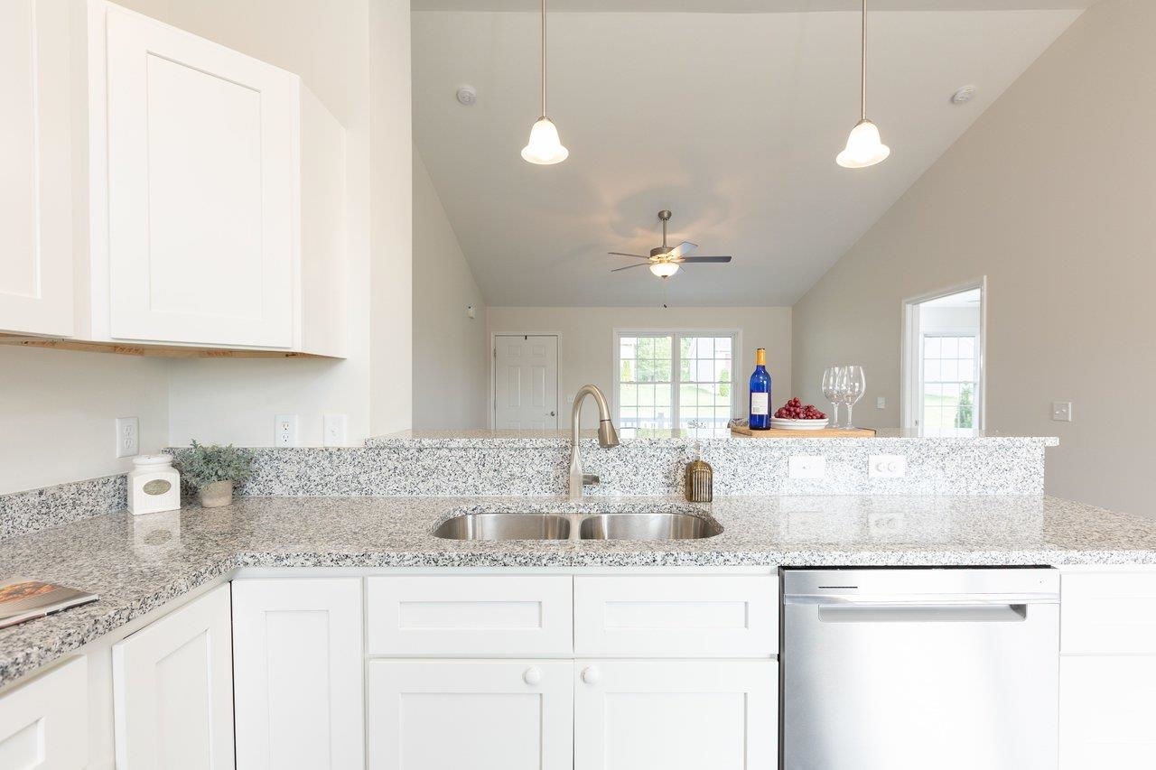 2315 WHITESTONE DR, ROCKINGHAM, Virginia 22801, 3 Bedrooms Bedrooms, ,2 BathroomsBathrooms,Residential,2315 WHITESTONE DR,681316 MLS # 681316 2315 WHITESTONE DR, ROCKINGHAM, Virginia 22801, 3 Bedrooms Bedrooms, ,2 BathroomsBathrooms,Residential,2315 WHITESTONE DR,681316 MLS # 681316