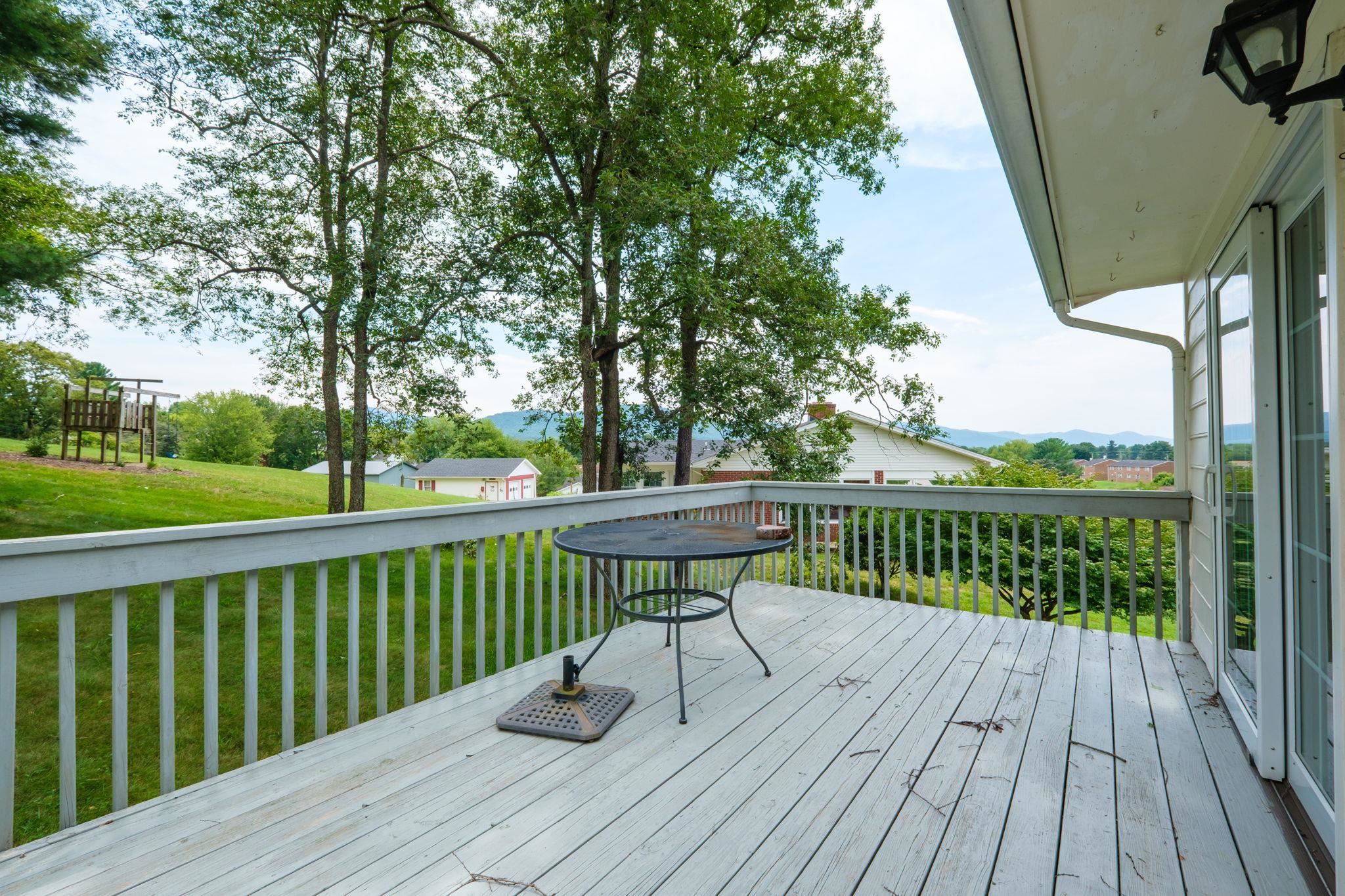 106 HILLSIDE AVE, ELKTON, Virginia 22827, 3 Bedrooms Bedrooms, ,2 BathroomsBathrooms,Residential,Peters,106 HILLSIDE AVE,681298 MLS # 681298 106 HILLSIDE AVE, ELKTON, Virginia 22827, 3 Bedrooms Bedrooms, ,2 BathroomsBathrooms,Residential,Peters,106 HILLSIDE AVE,681298 MLS # 681298