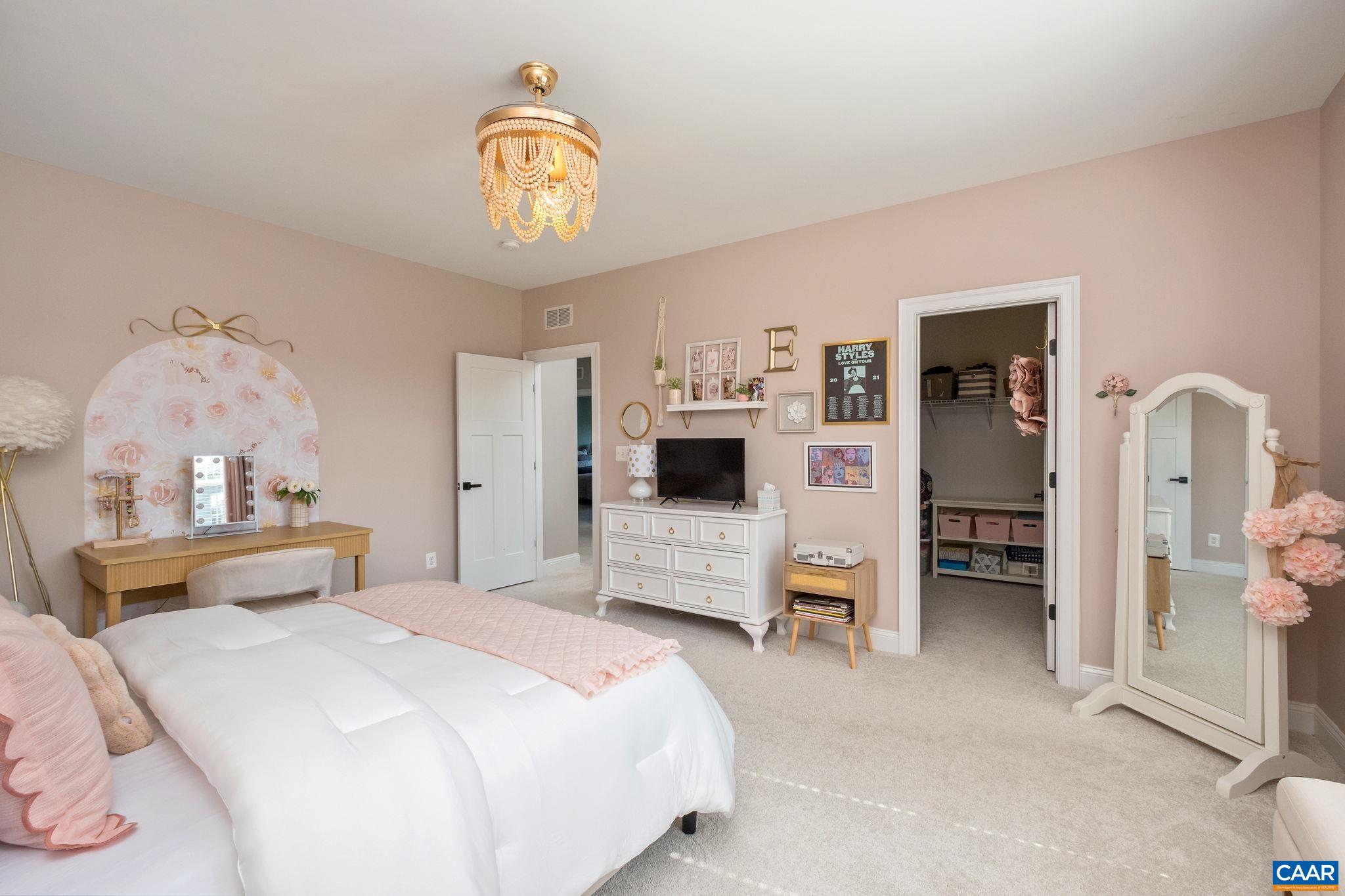 929 PARK RIDGE DR, CROZET, Virginia 22932, 5 Bedrooms Bedrooms, ,4 BathroomsBathrooms,Residential,929 PARK RIDGE DR,681323 MLS # 681323 929 PARK RIDGE DR, CROZET, Virginia 22932, 5 Bedrooms Bedrooms, ,4 BathroomsBathrooms,Residential,929 PARK RIDGE DR,681323 MLS # 681323