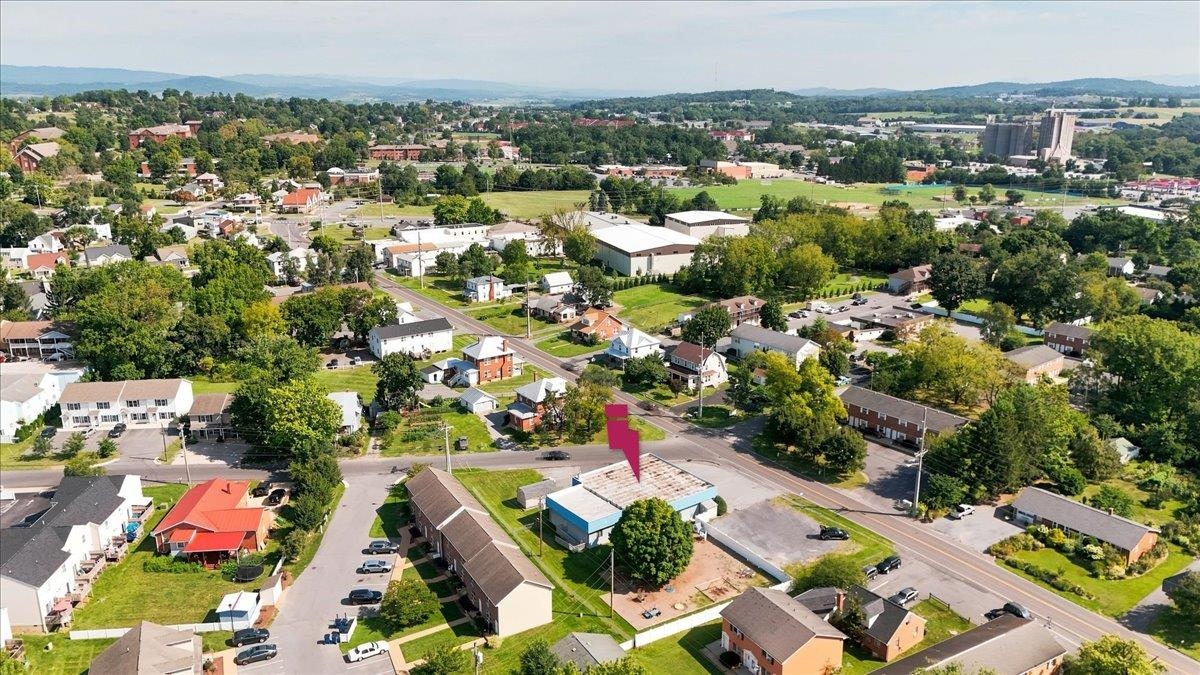 991 CHICAGO AVE, HARRISONBURG, Virginia 22802, ,Commercial,991 CHICAGO AVE,681320 MLS # 681320