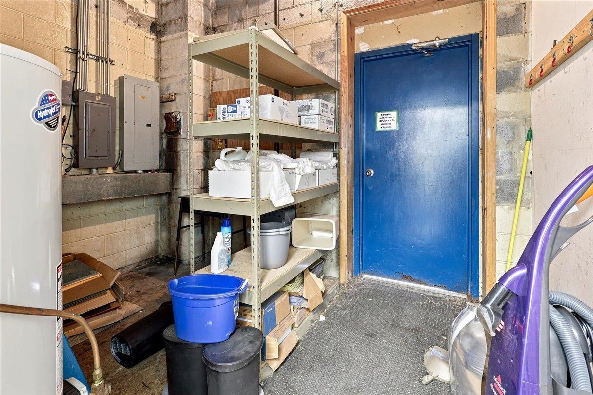 991 CHICAGO AVE, HARRISONBURG, Virginia 22802, ,Commercial,991 CHICAGO AVE,681320 MLS # 681320