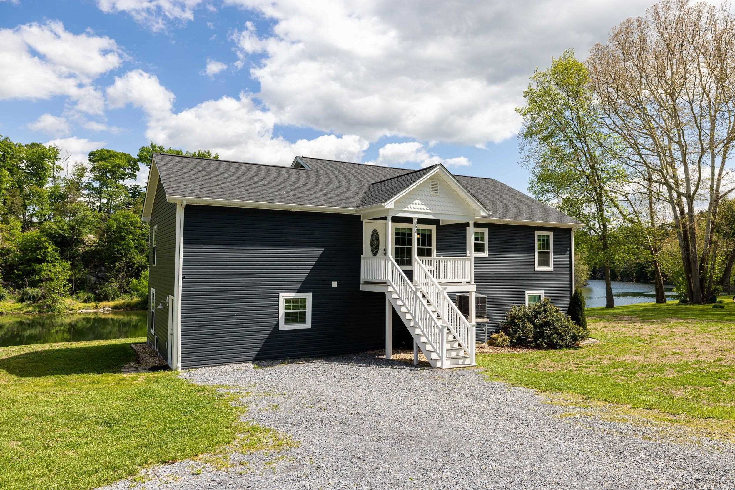 3687 RIVERBEND DR, ELKTON, Virginia 22827, 5 Bedrooms Bedrooms, ,3 BathroomsBathrooms,Residential,3687 RIVERBEND DR,676623 MLS # 676623 3687 RIVERBEND DR, ELKTON, Virginia 22827, 5 Bedrooms Bedrooms, ,3 BathroomsBathrooms,Residential,3687 RIVERBEND DR,676623 MLS # 676623